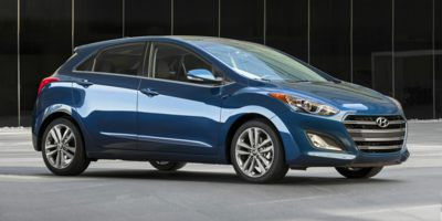 Metallic Silver 2016 Hyundai Elantra GT GL FWD Hatchback Automatic