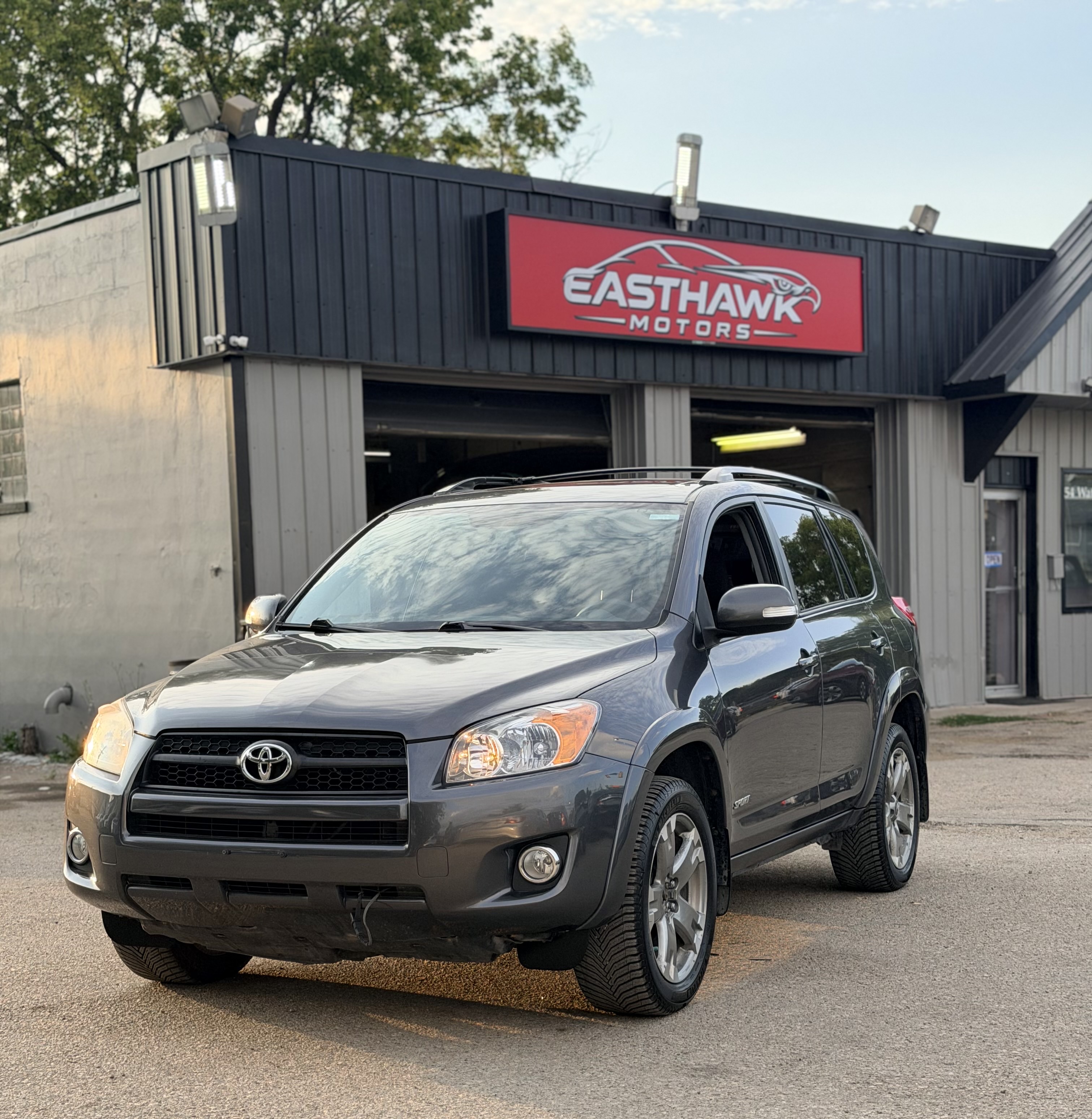 Metallic Stone Silver 2009 Toyota RAV4 SUV / Crossover Four-Wheel Drive Automatic