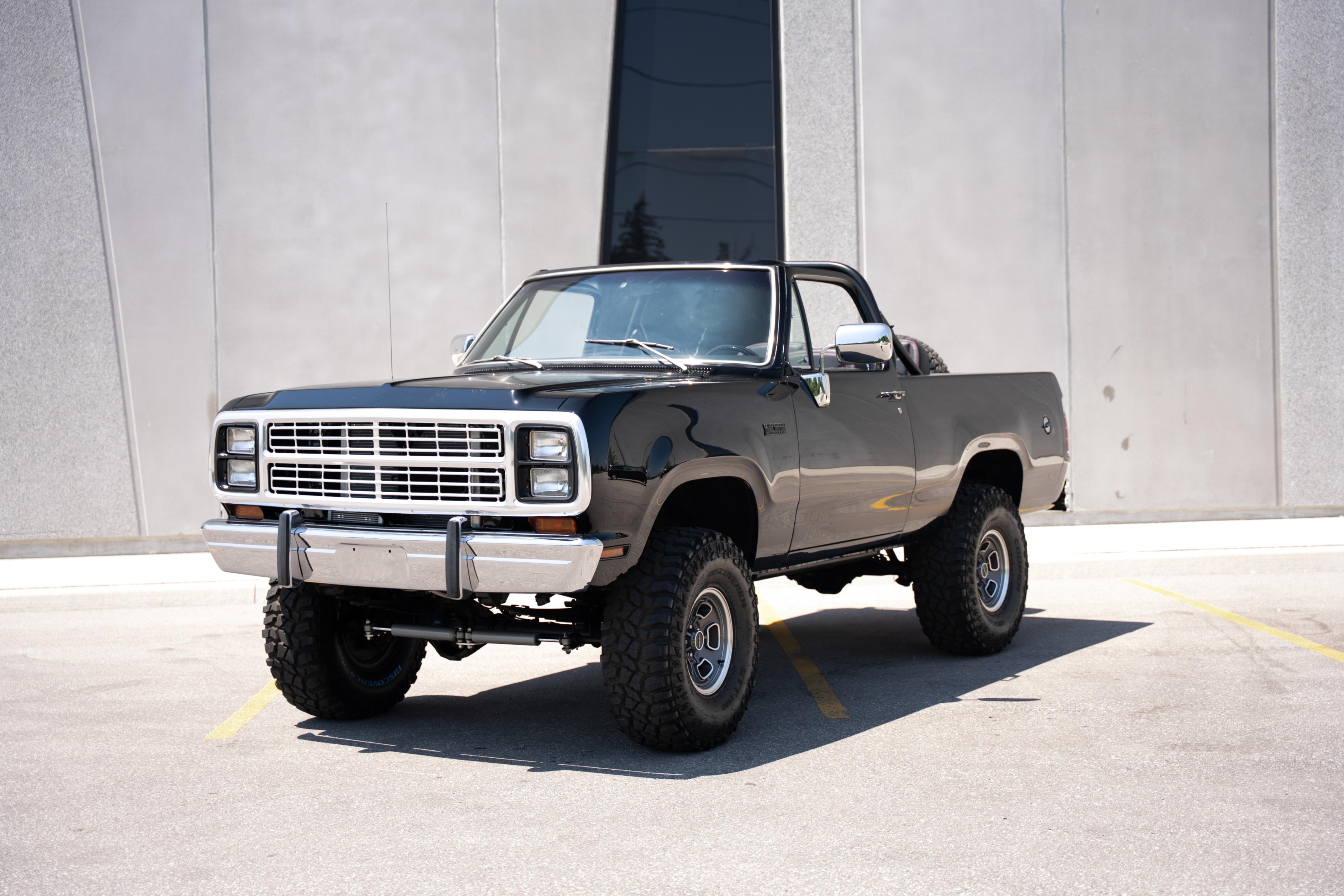 1979 DODGE TRAILDUSTER TRUCK