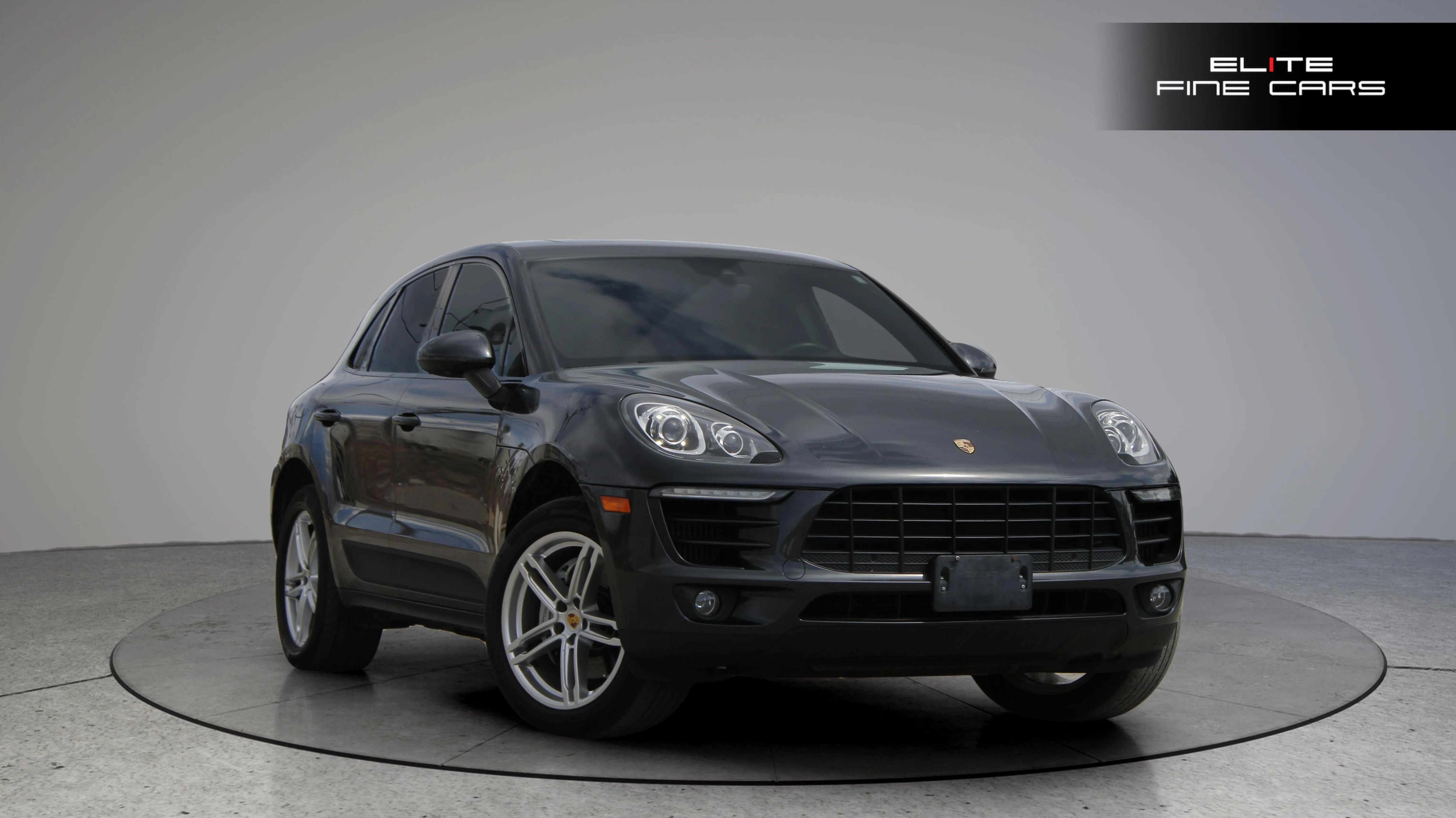 Gray 2018 Porsche Macan SUV / Crossover All-Wheel Drive Automatic