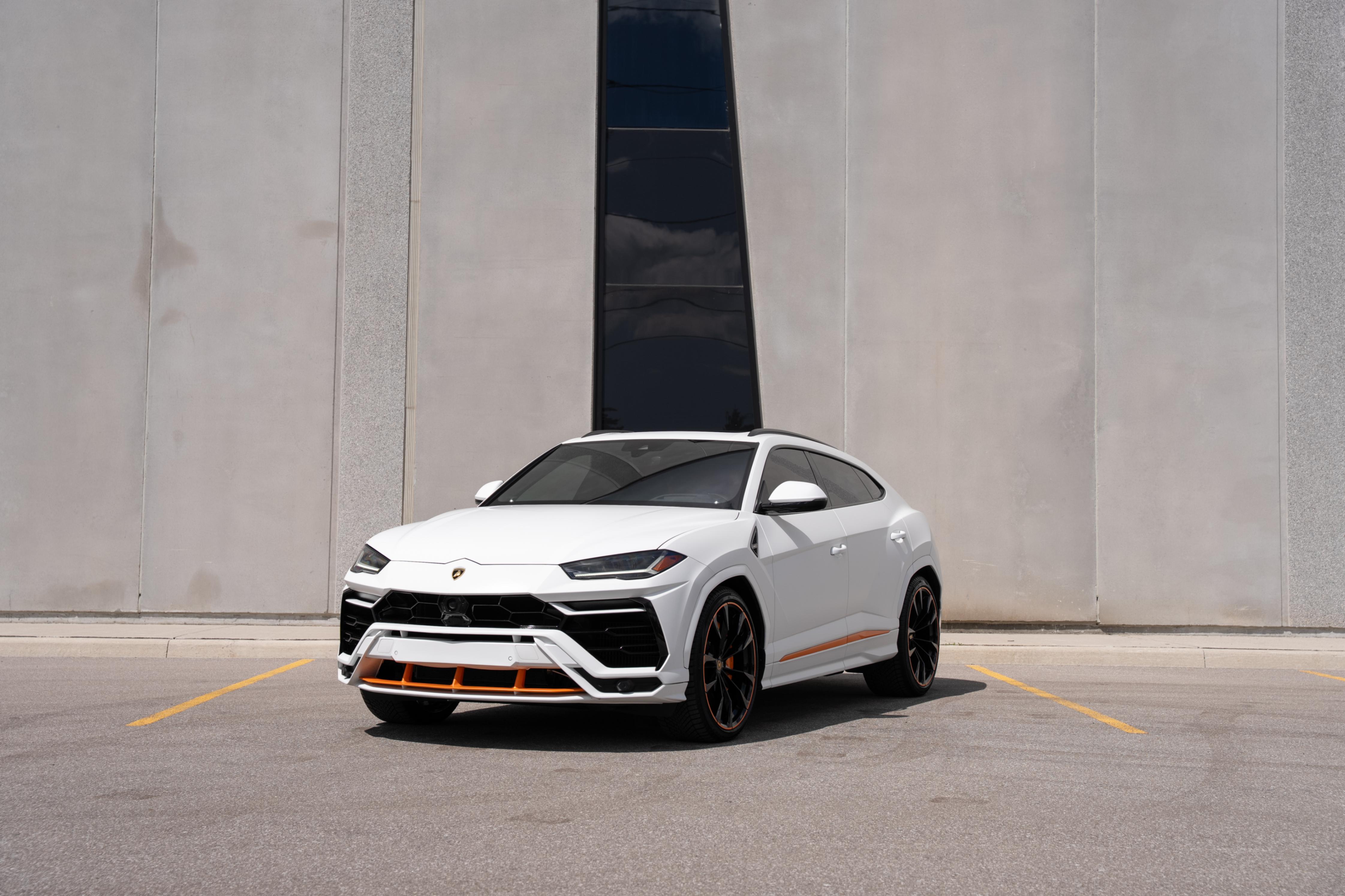 2022 Lamborghini URUS AWD