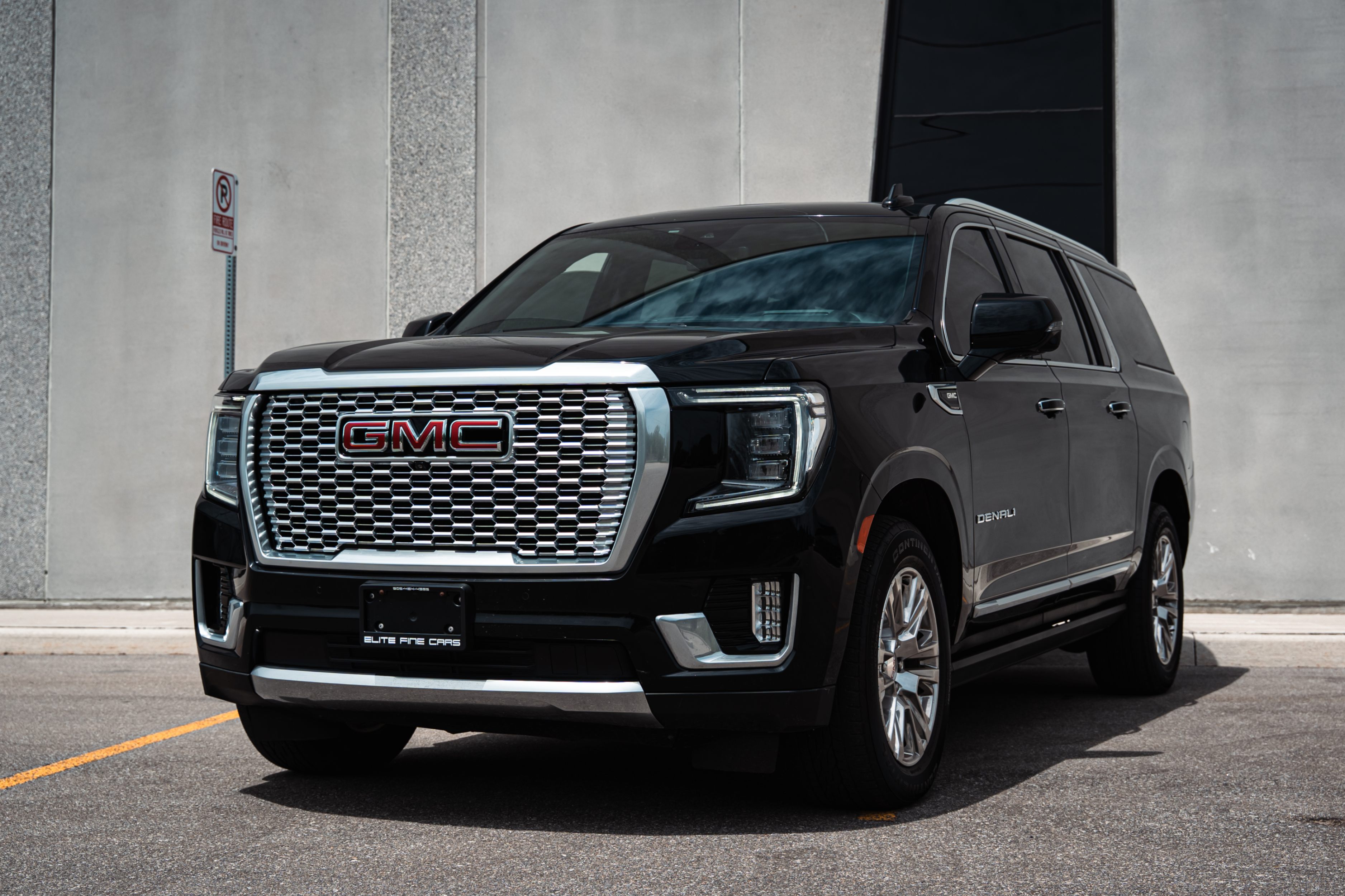Black 2023 GMC Yukon XL SUV / Crossover Four-Wheel Drive Automatic