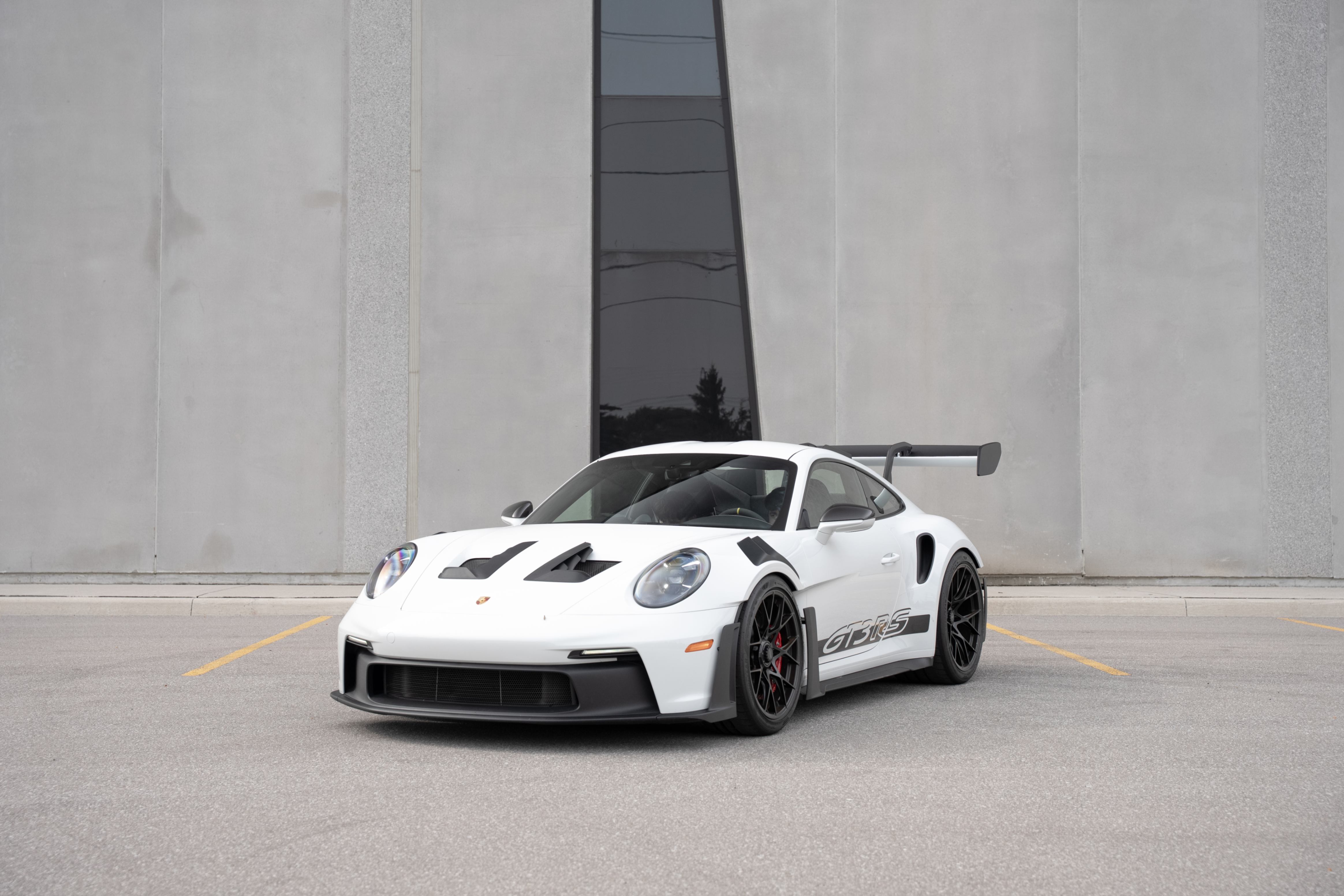 2025 Porsche 911 GT3 RS Coupe|NOSE LIFT|CARBON CERAMICS| CARBON BUCKETS SEATS|