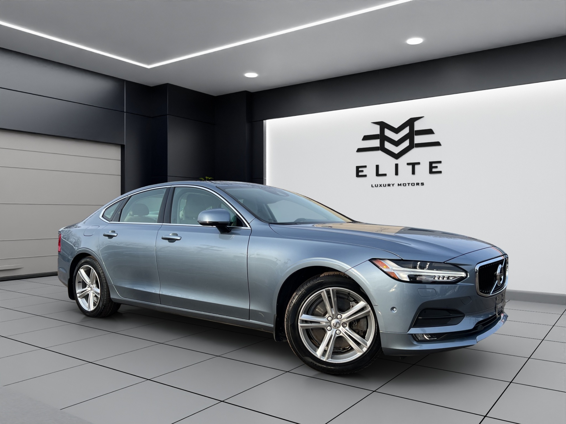 2017 Volvo S90