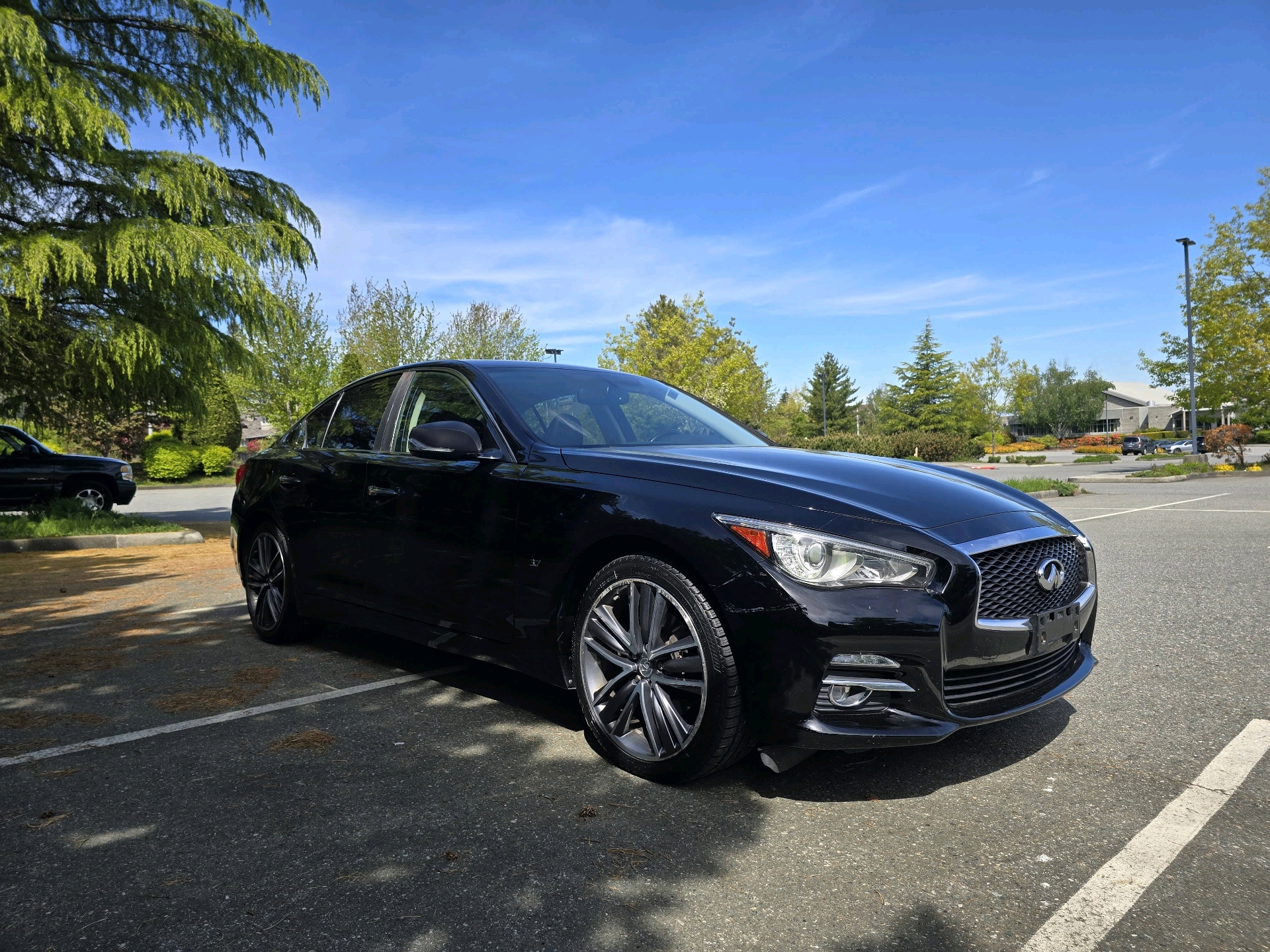 2015 INFINITI Q50