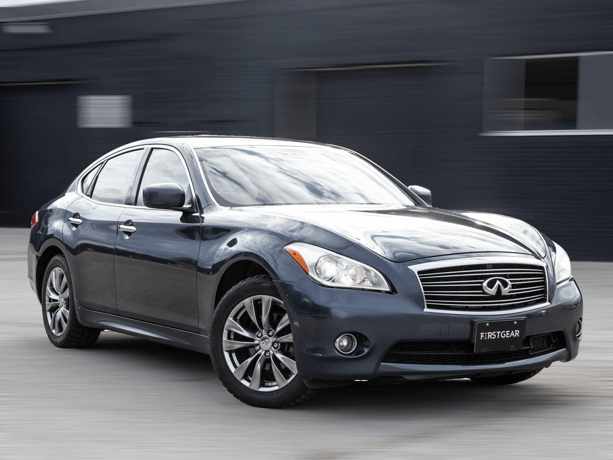 INFINITI M37 x AWD