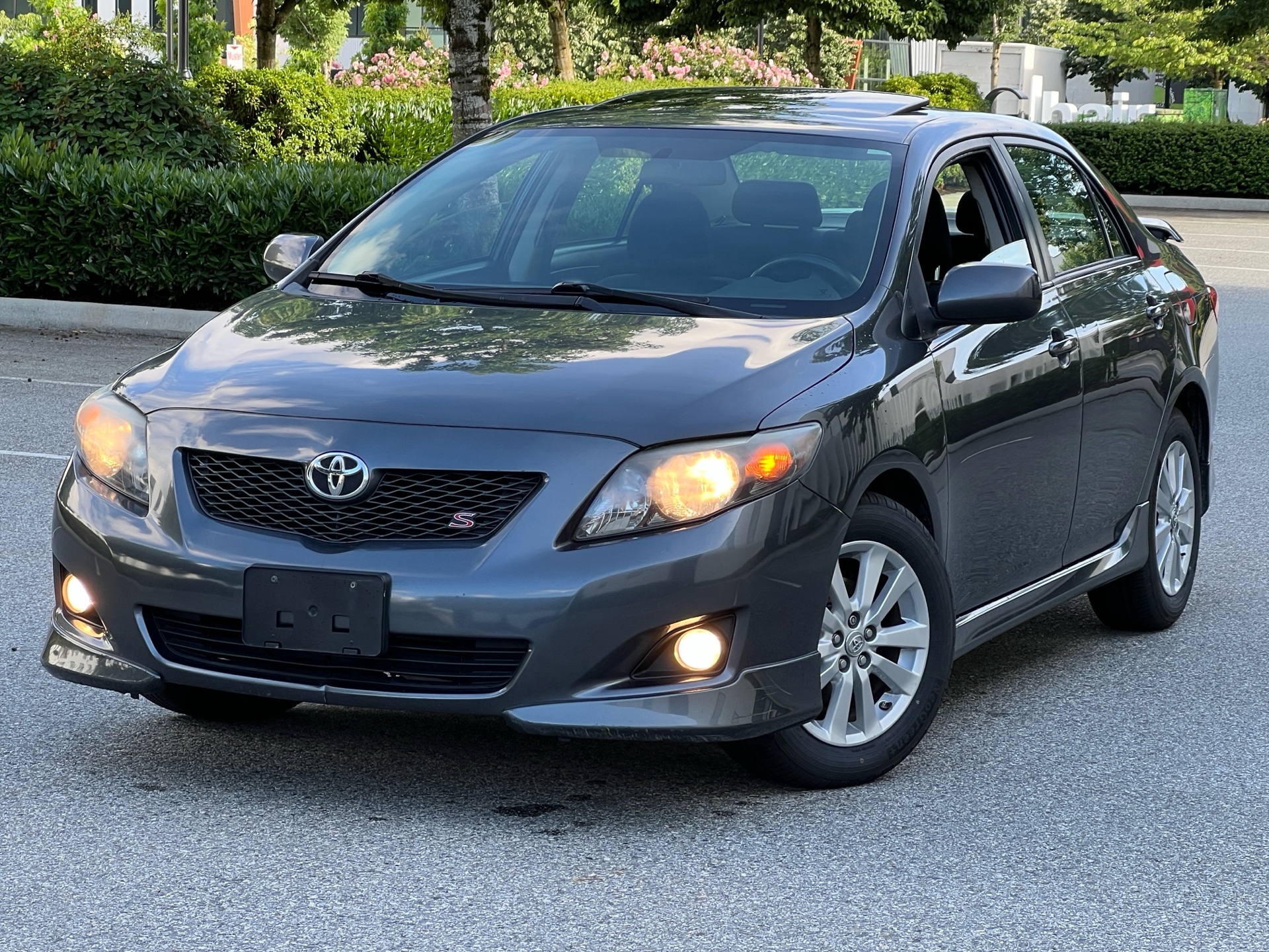 Gray 2010 Toyota Corolla Sedan Front-Wheel Drive 5-Speed Manual