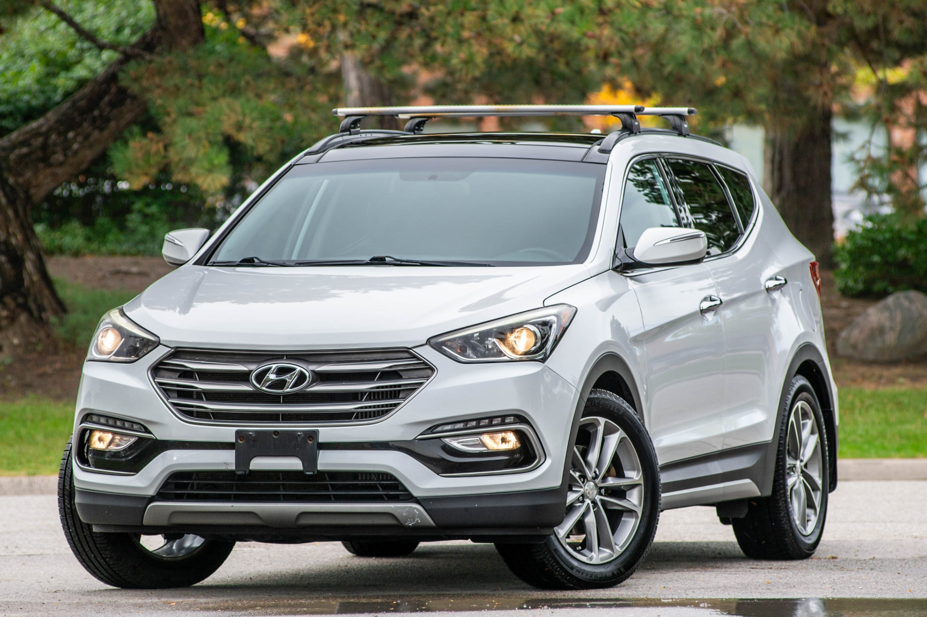 White 2018 Hyundai Santa Fe Sport SUV / Crossover  Automatic