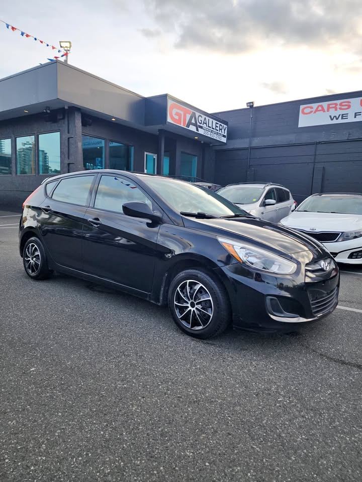 2017 Hyundai Accent Sport 4-Door Hatchback FWD