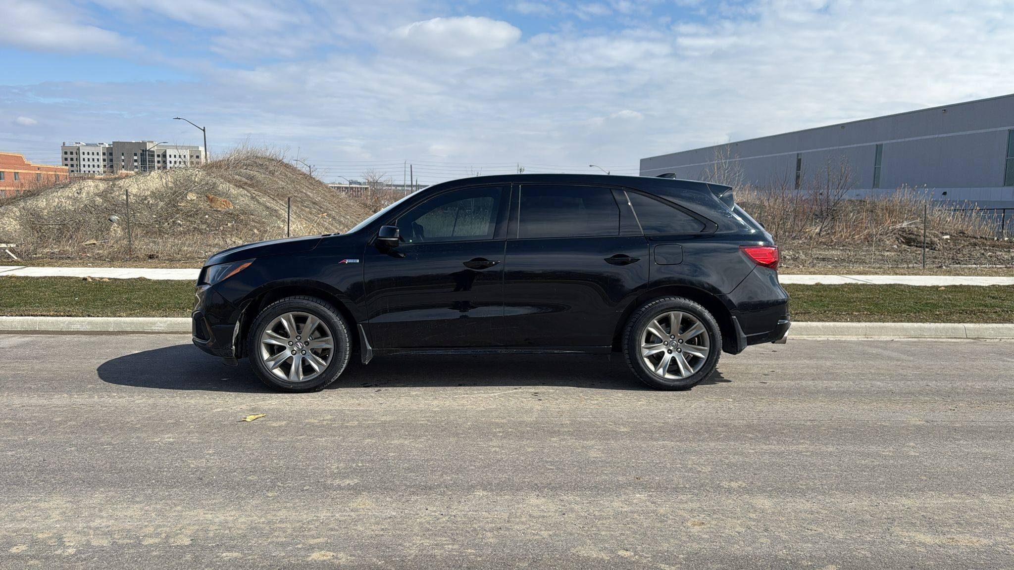 Acura MDX SH-AWD with Elite 6-Passenger Package