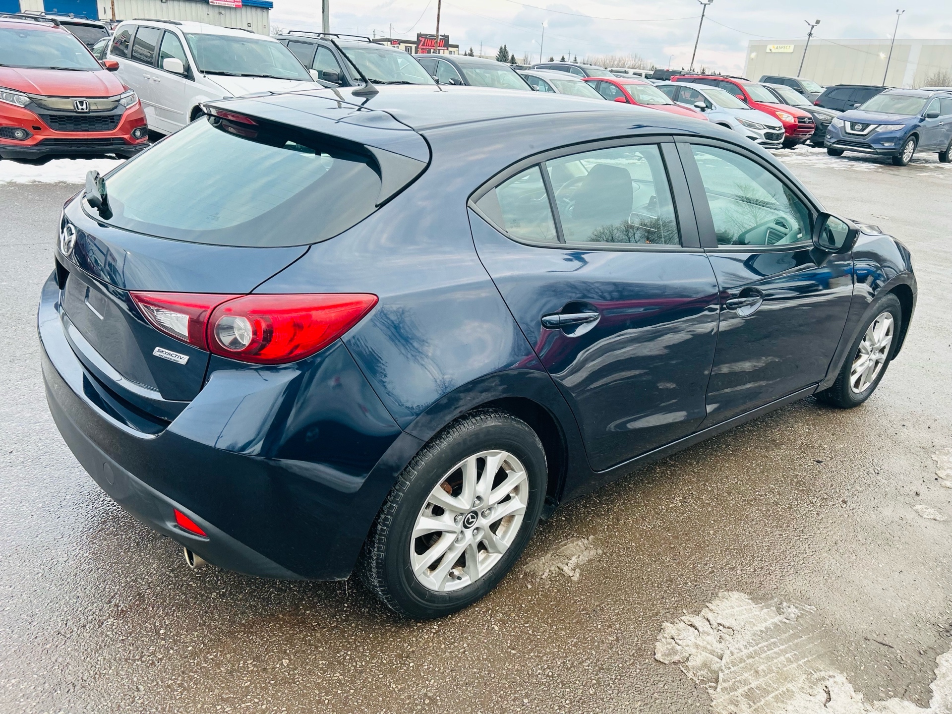 /hakimautosale/2015-Mazda-Mazda3-9795512963524047.jpg