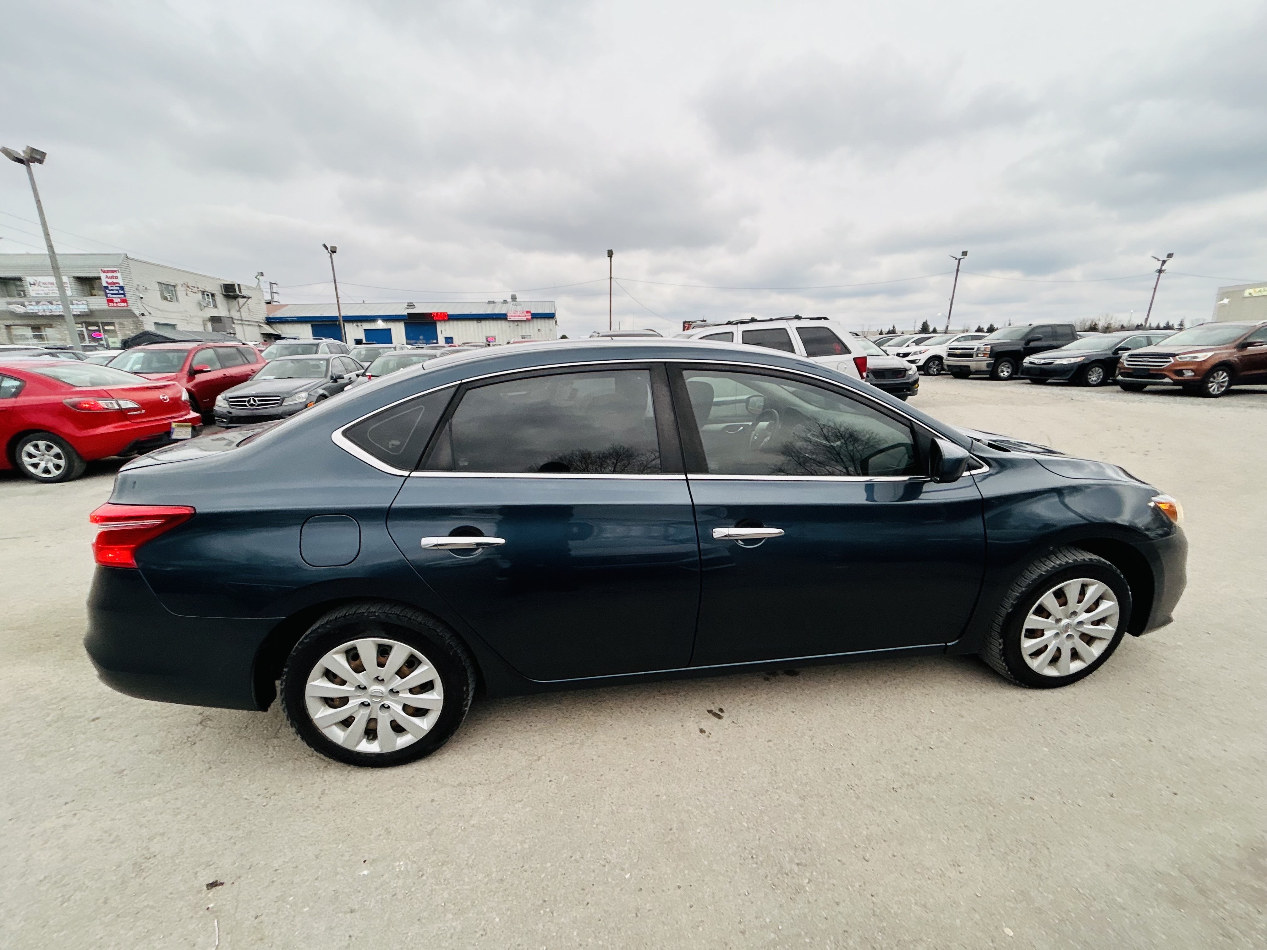 /hakimautosale/2017-Nissan-Sentra-025630780133292008.jpg