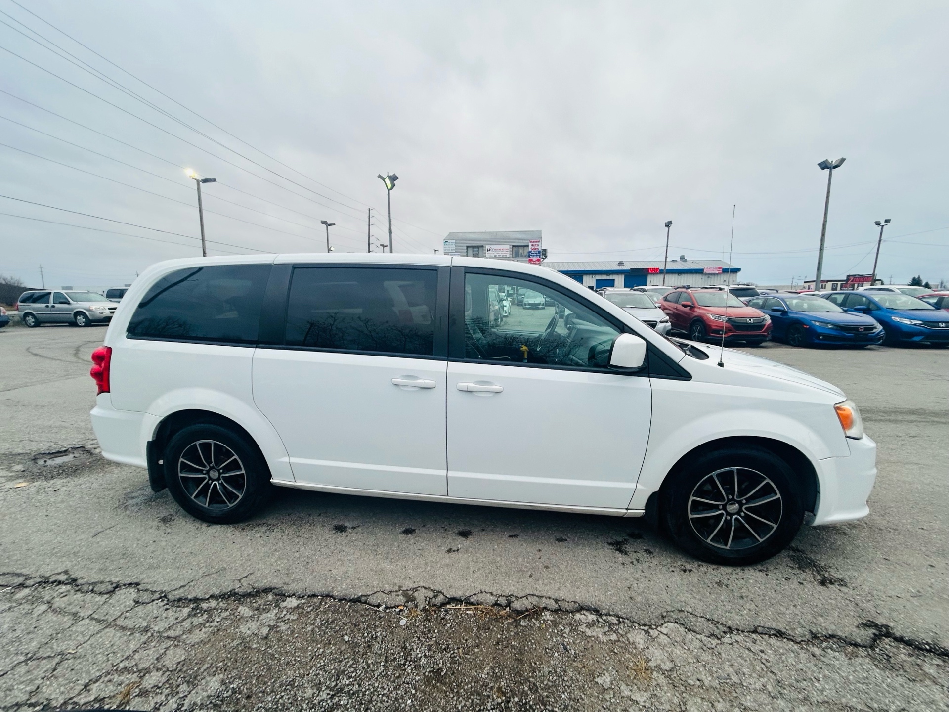 /hakimautosale/2019-Dodge-GrandCaravan-12063919144716029.jpg