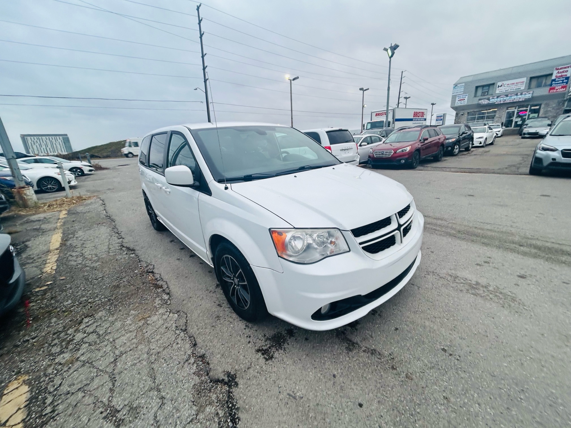 /hakimautosale/2019-Dodge-GrandCaravan-44175640358263557.jpg