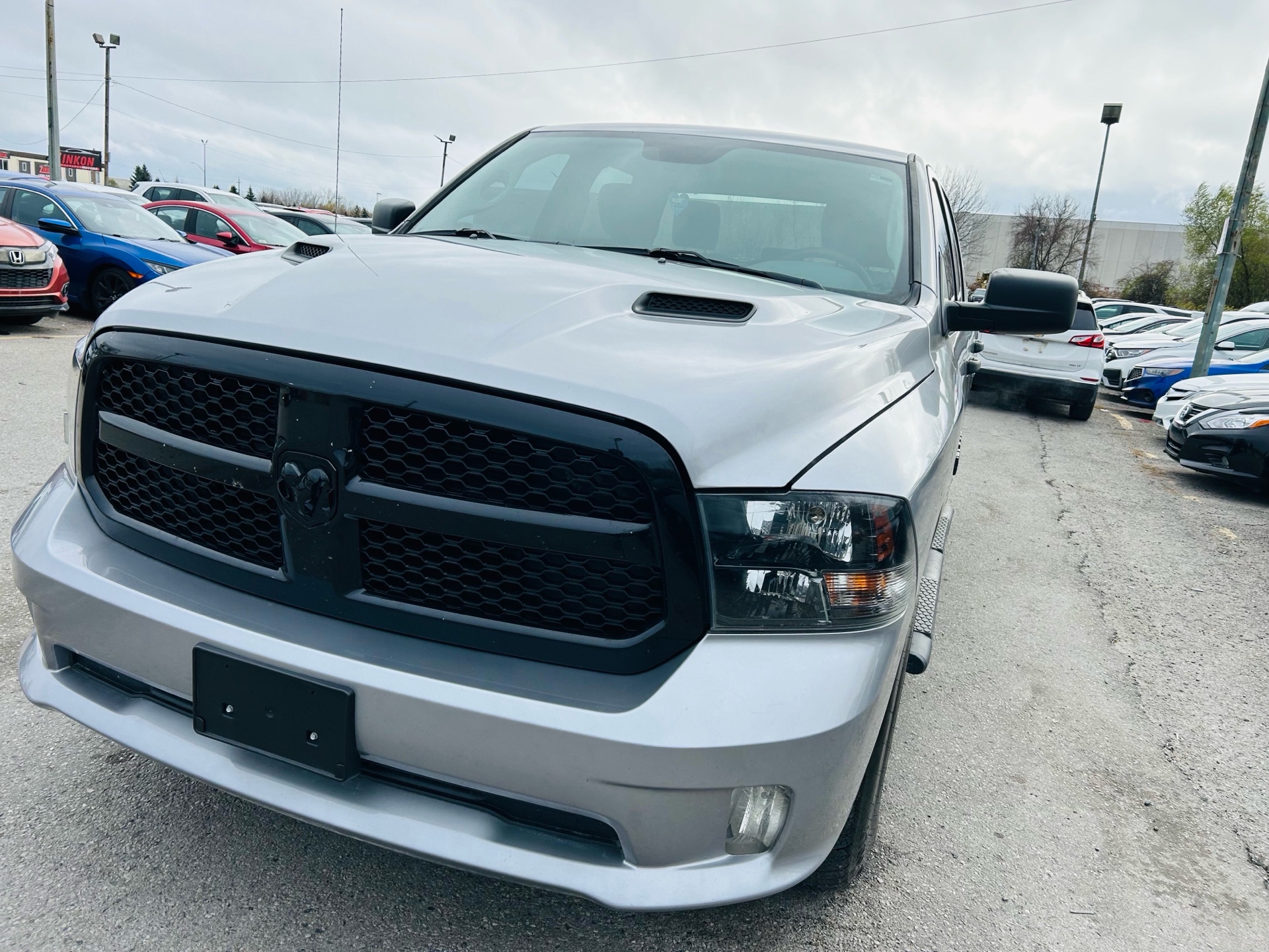 /hakimautosale/2019-Ram-1500Classic-7494335328401773.jpg