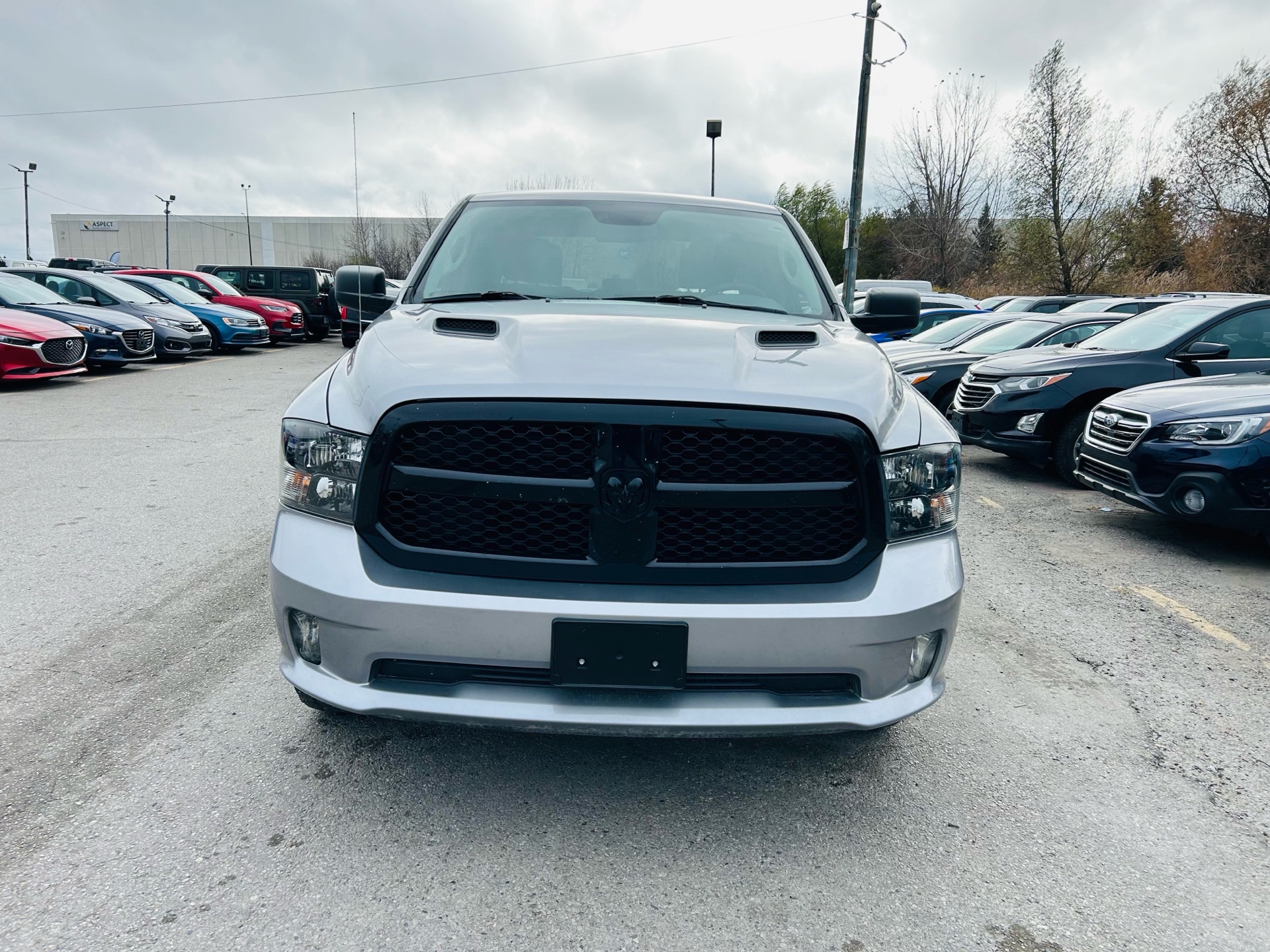 /hakimautosale/2019-Ram-1500Classic-9859394502284502.jpg