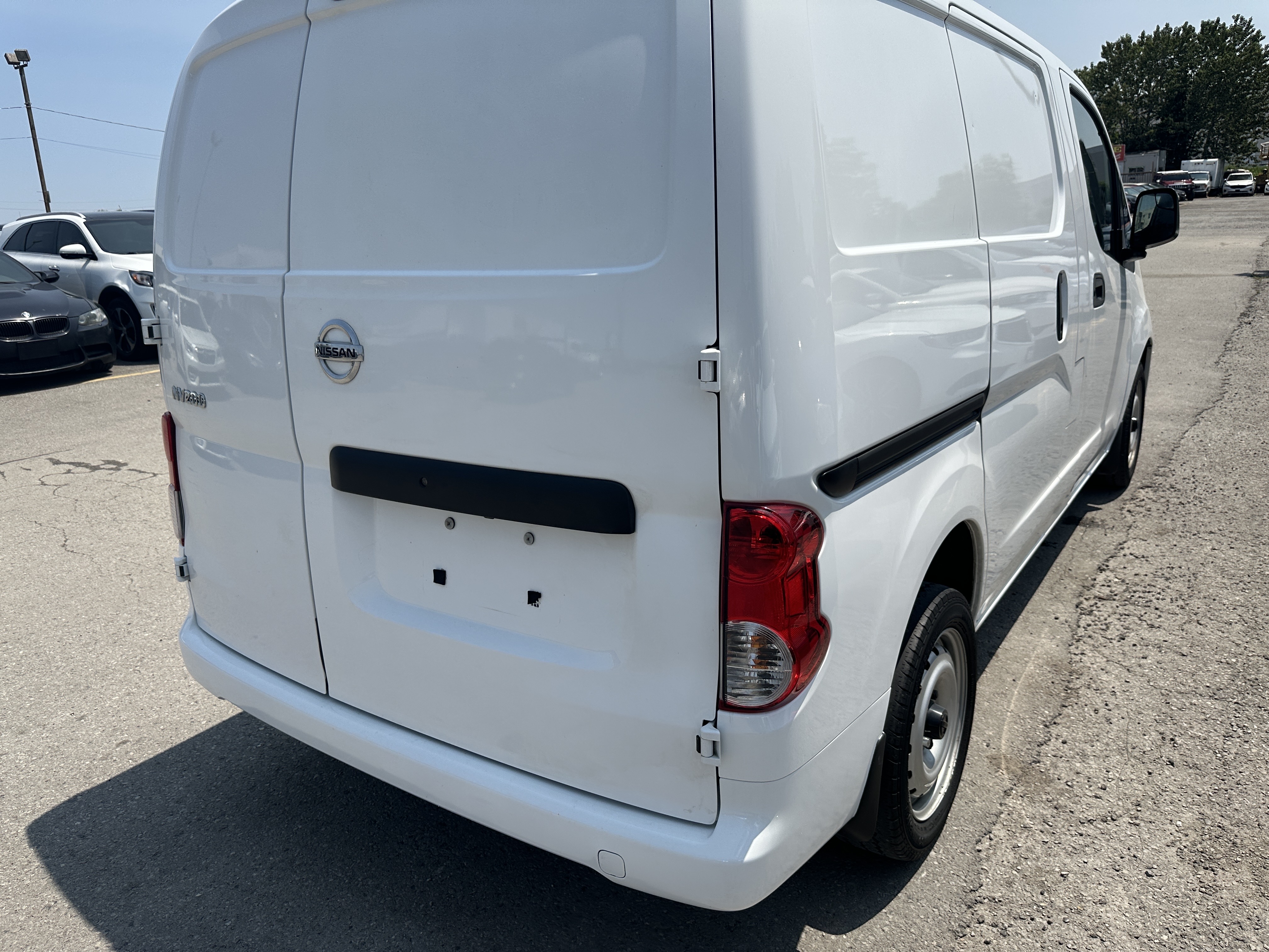 /hakimautosale/2020-Nissan-NV200Compact-14164919538090426.jpg
