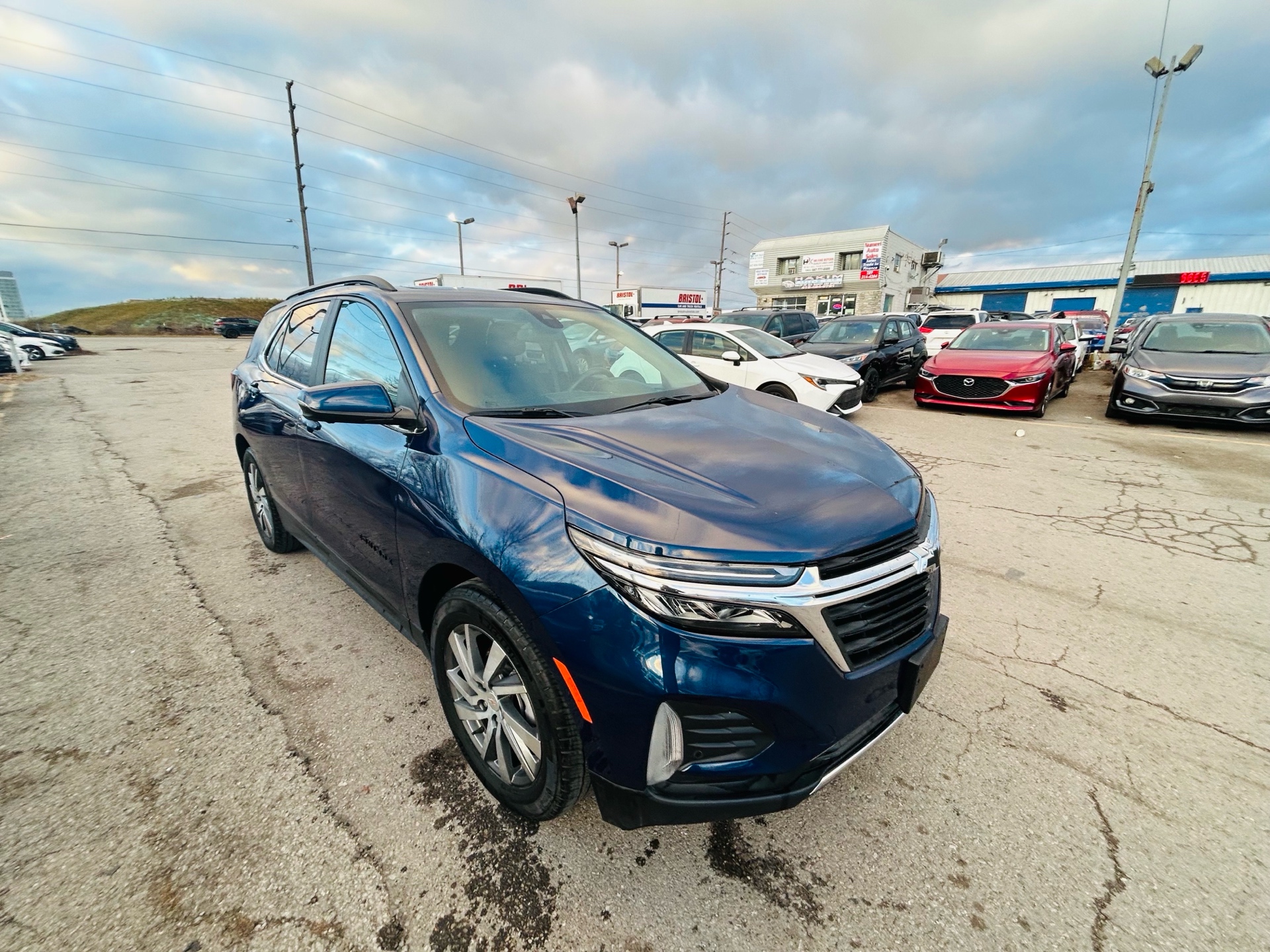 /hakimautosale/2022-Chevrolet-Equinox-3173364968280663.jpg