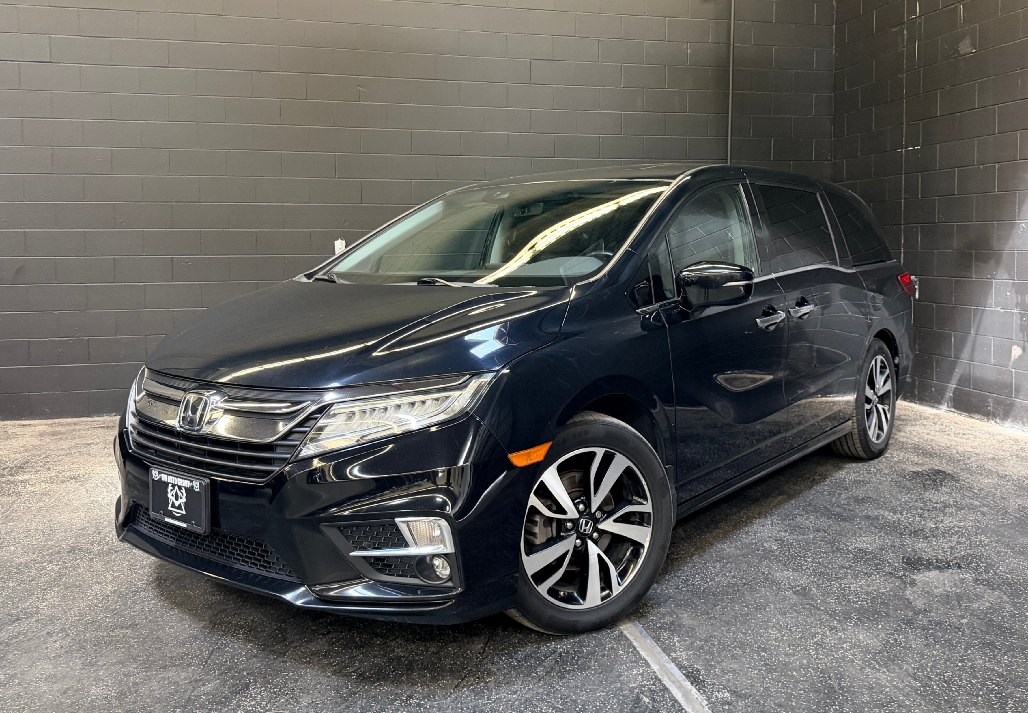 Black 2019 Honda Odyssey Minivan Front-Wheel Drive Automatic