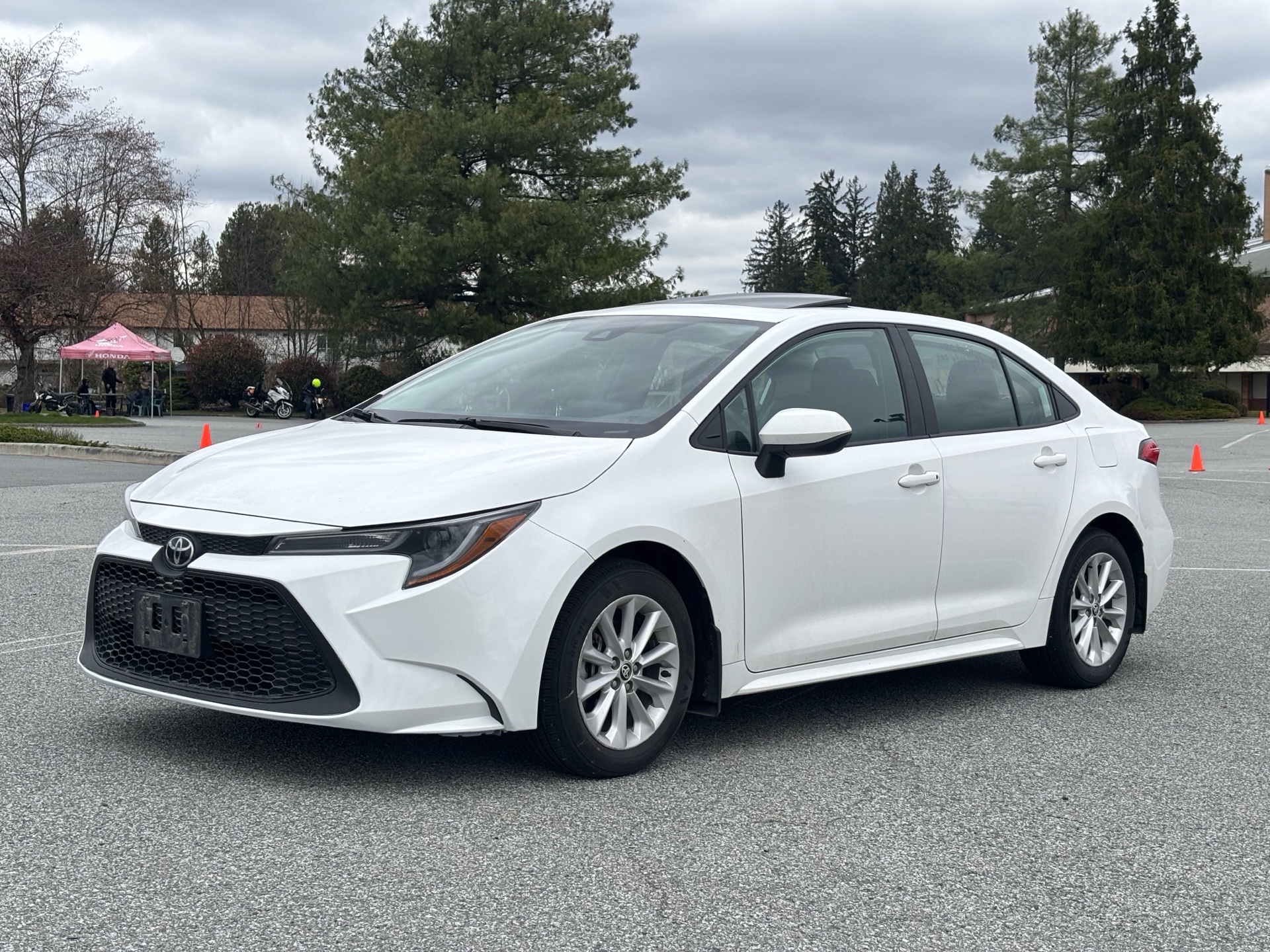 2022 Toyota Corolla LE FWD