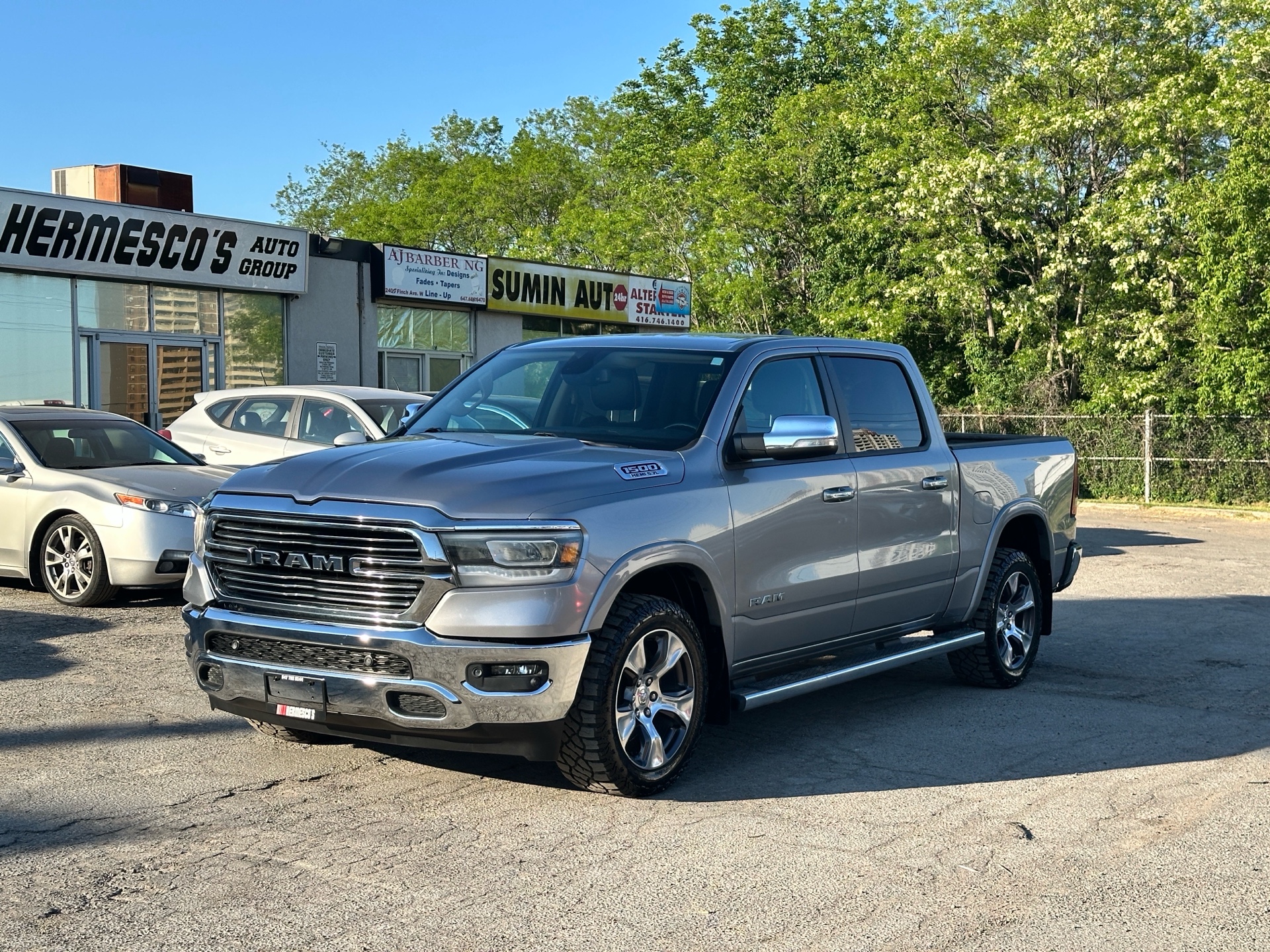 Silver 2019 RAM 1500 Laramie Crew Cab 4WD Pickup Truck Four-Wheel Drive Automatic