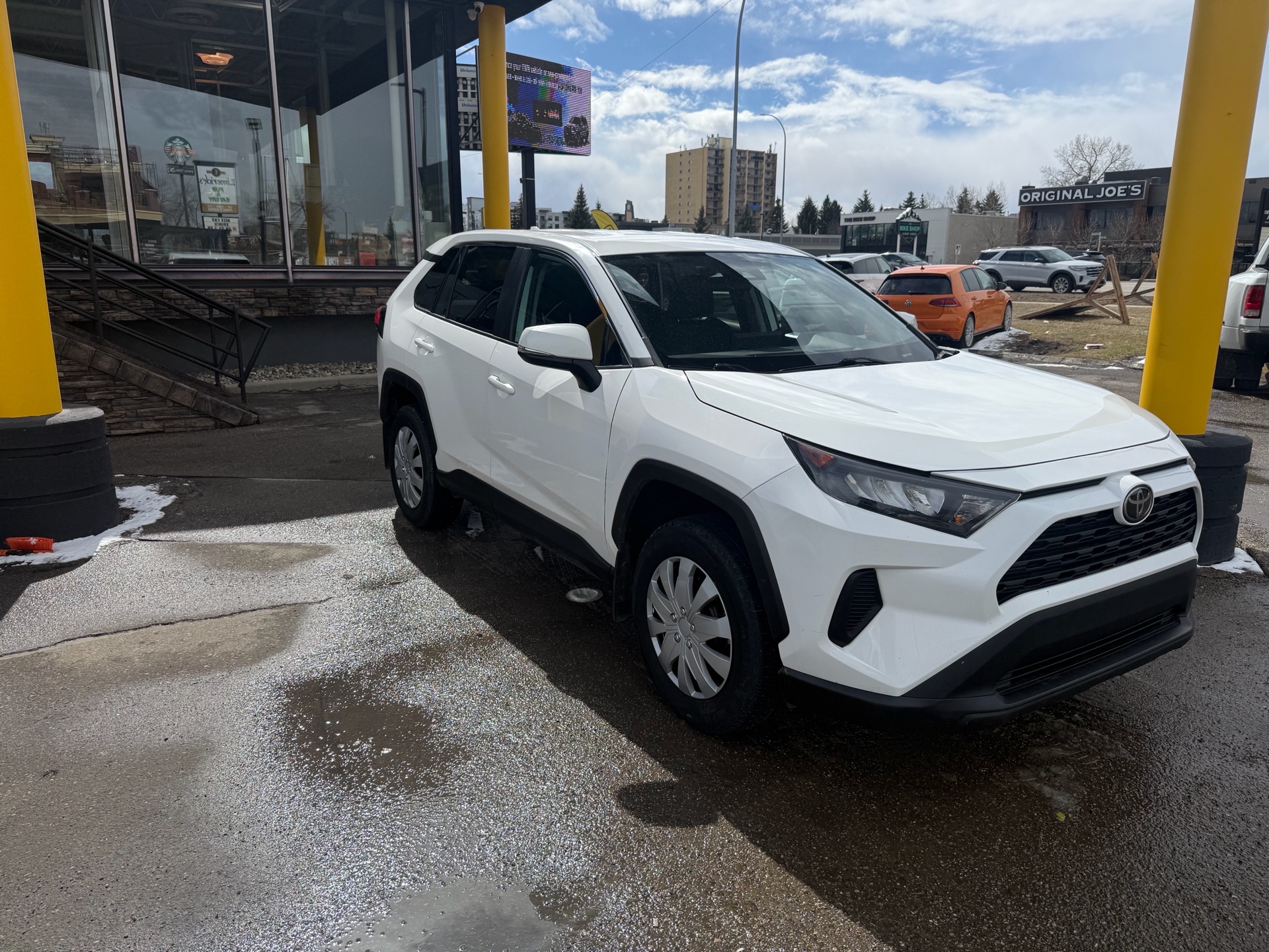 2022 Toyota RAV4 LE AWD