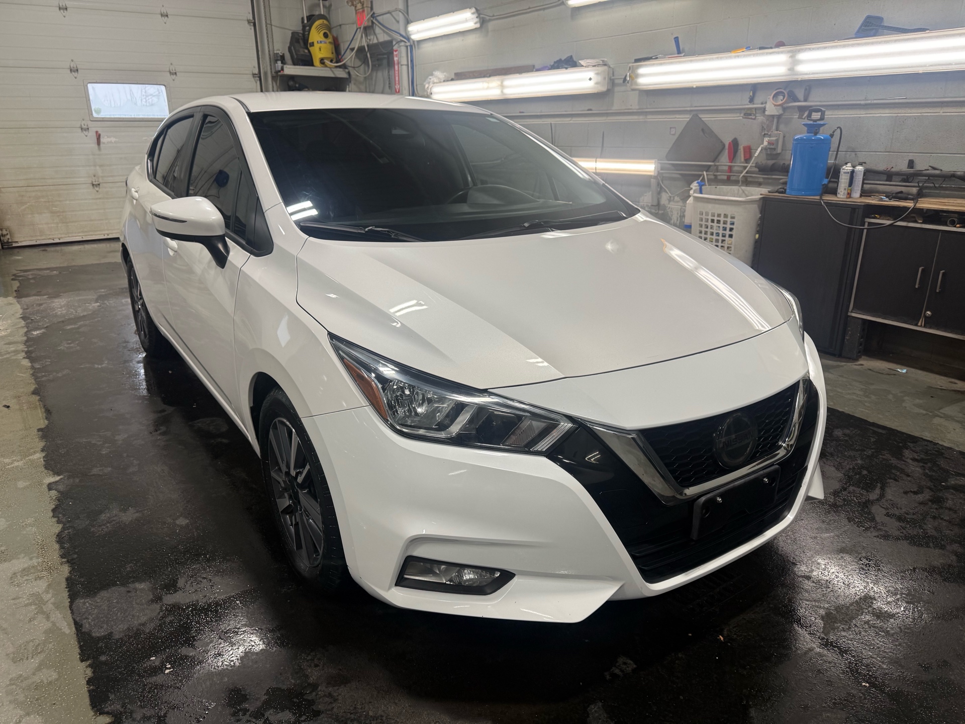 2021 Nissan Versa SV FWD