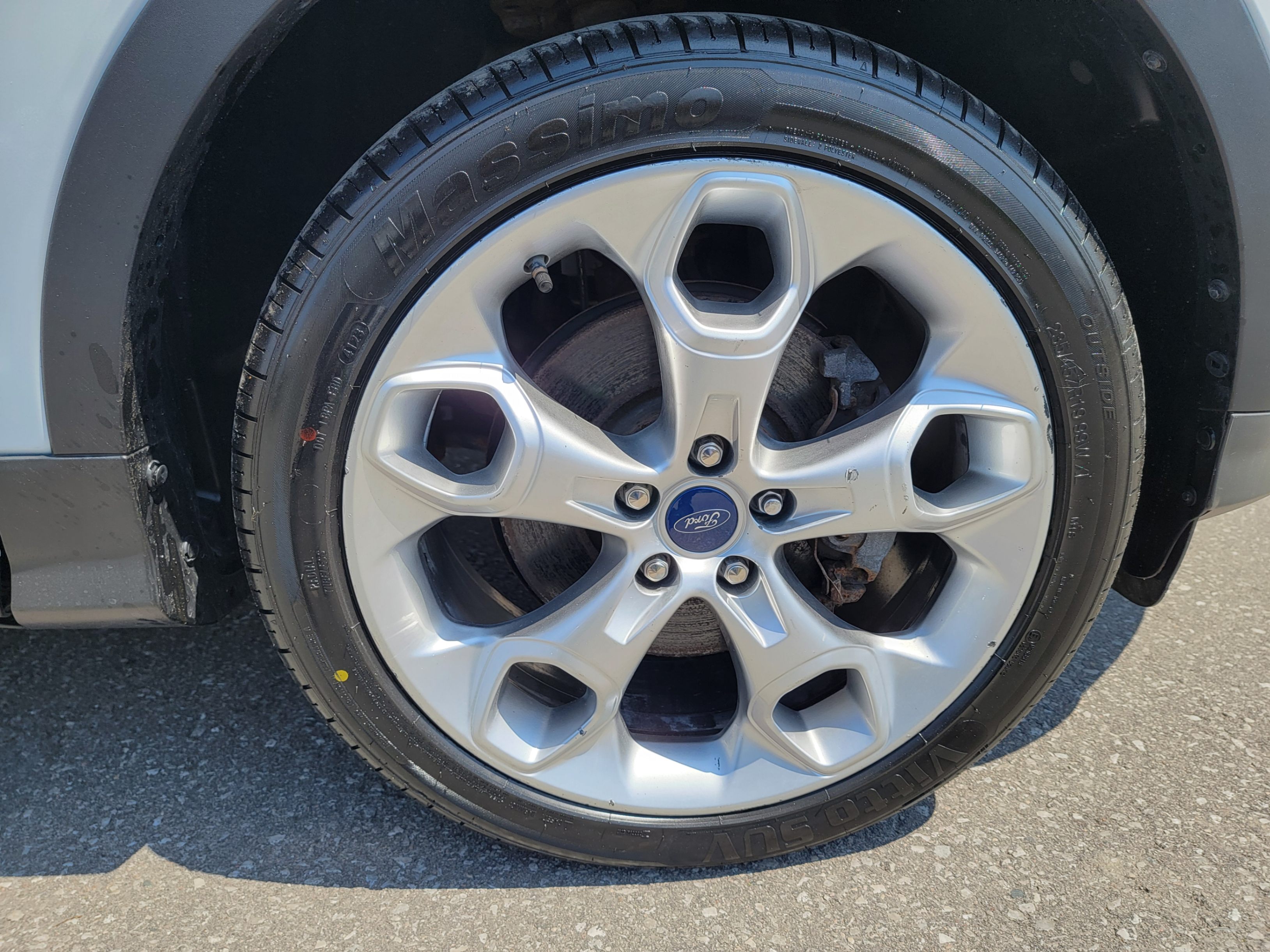/hunsbroauto/2019-Ford-Escape-544598463138317.jpg