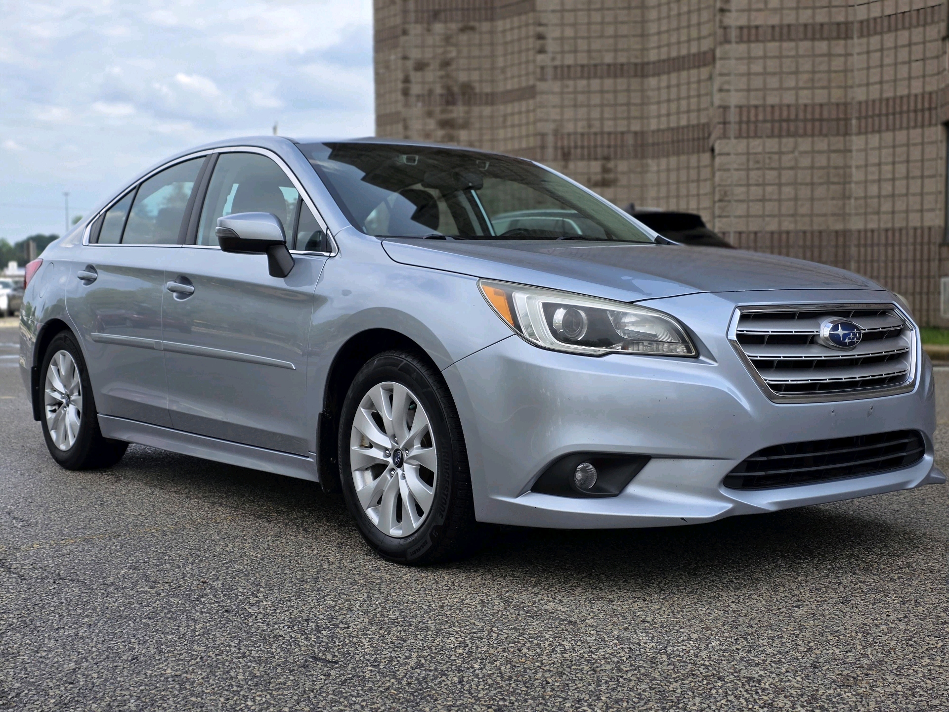 Gray 2016 Subaru Legacy 2.5i Premium AWD Sedan All-Wheel Drive Automatic