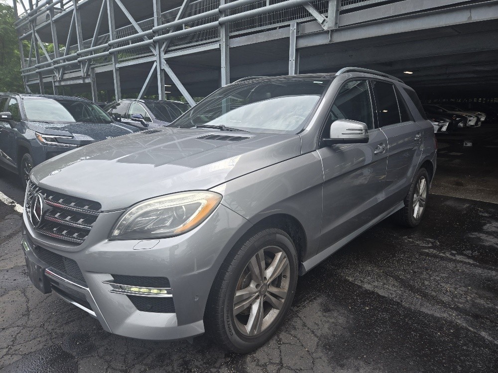 Gray 2015 Mercedes-Benz M-Class SUV / Crossover Automatic