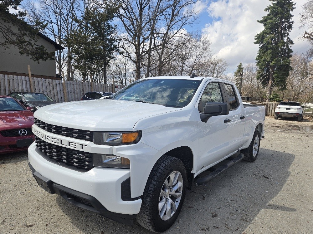 Chevrolet Silverado 1500 Custom Double Cab 4WD