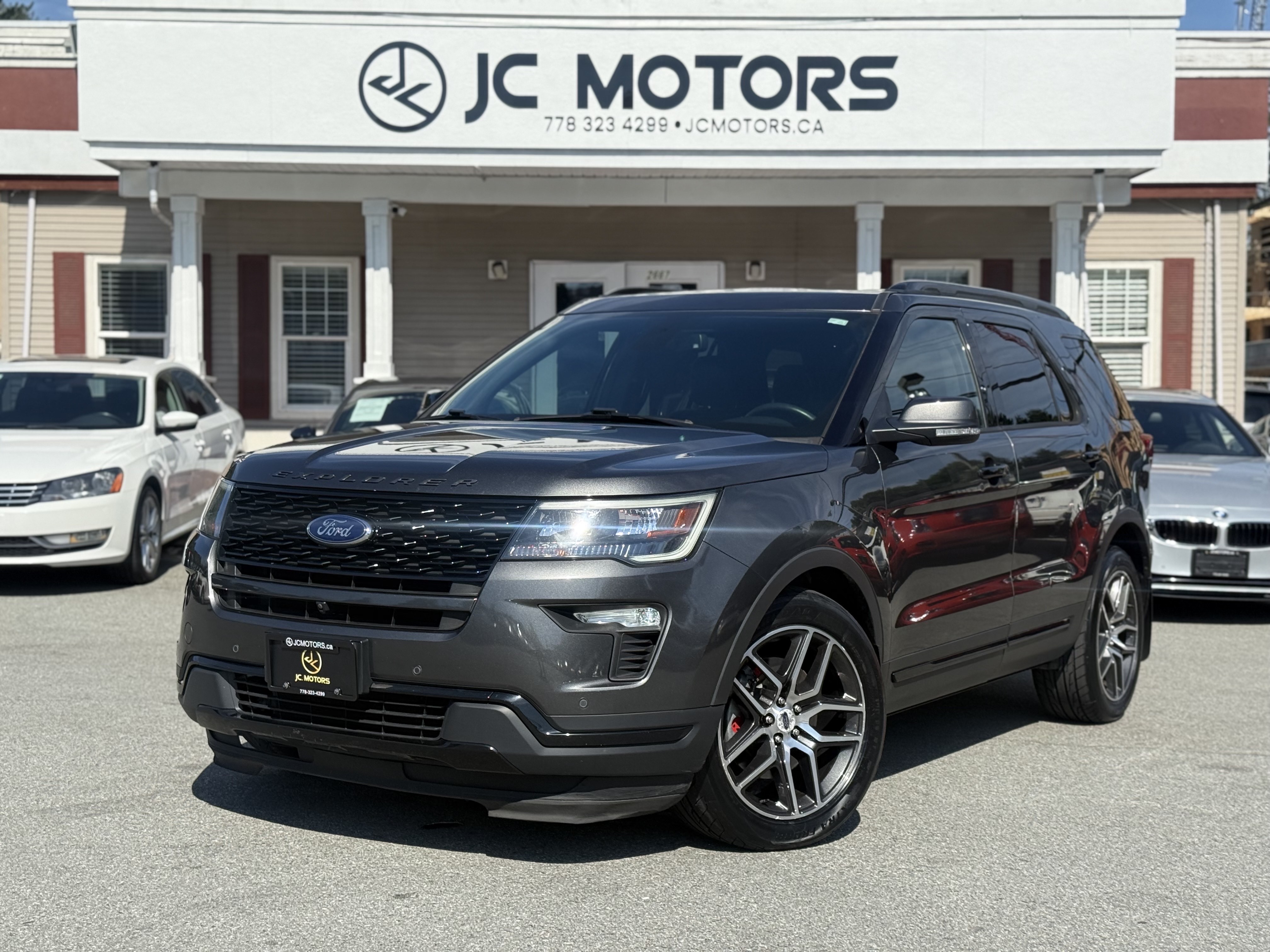 Gray 2019 Ford Explorer SUV / Crossover All-Wheel Drive Automatic