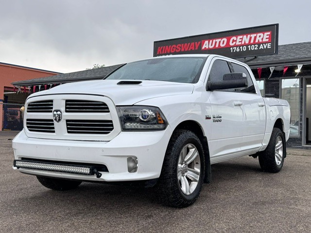 White 2015 RAM 1500 Pickup Truck Four-Wheel Drive Automatic
