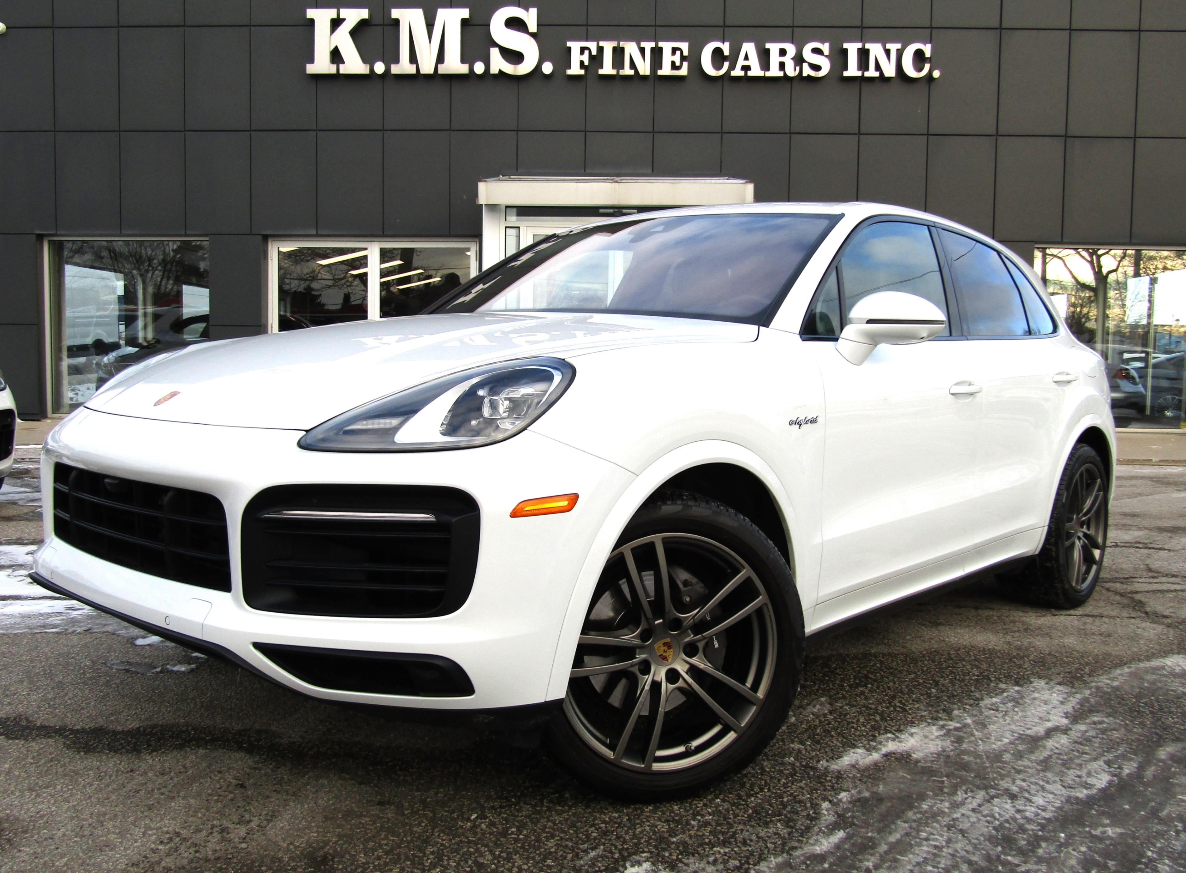 2022 PORSCHE CAYENNE