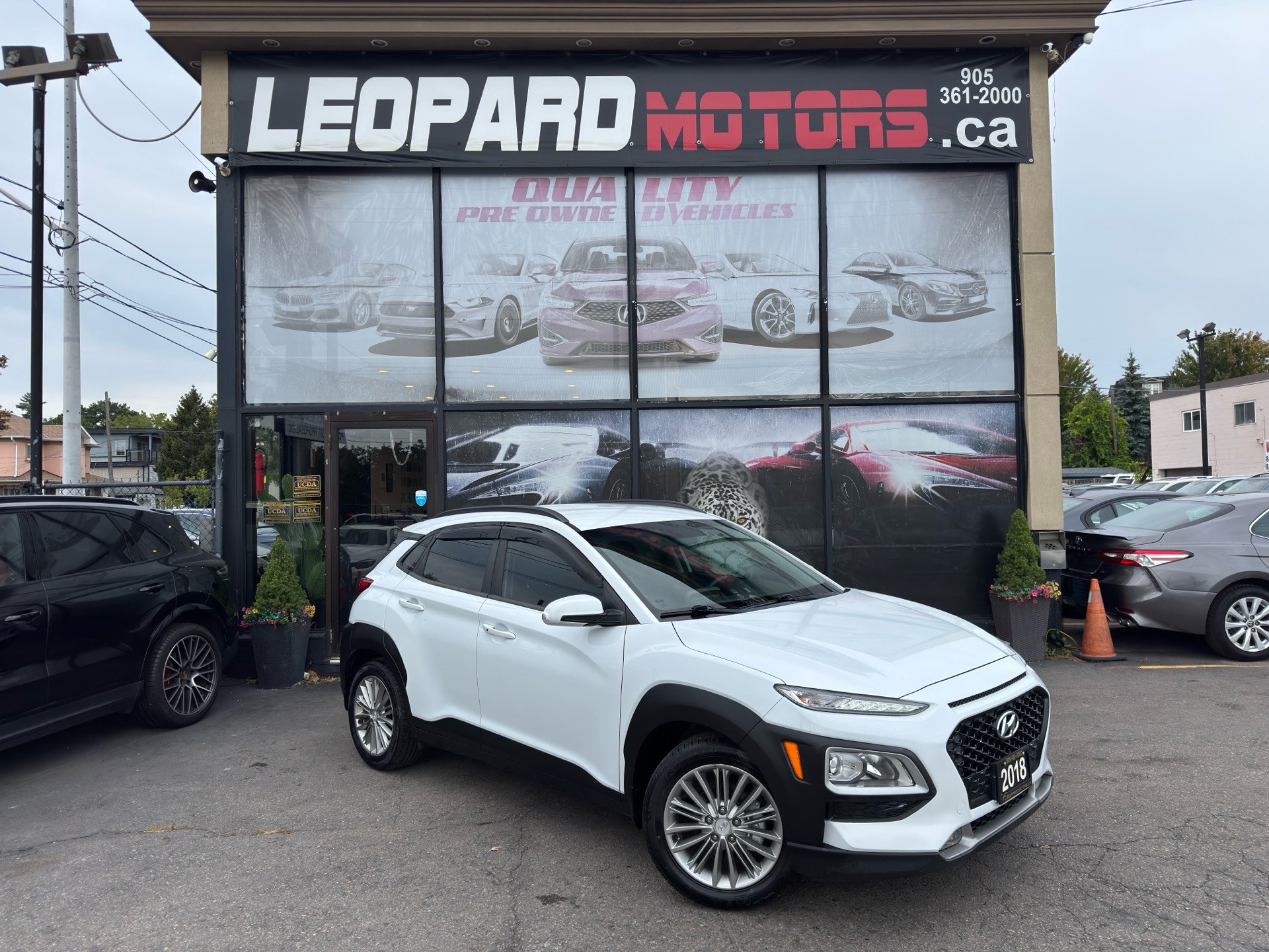 White 2018 Hyundai Kona SUV / Crossover  Automatic