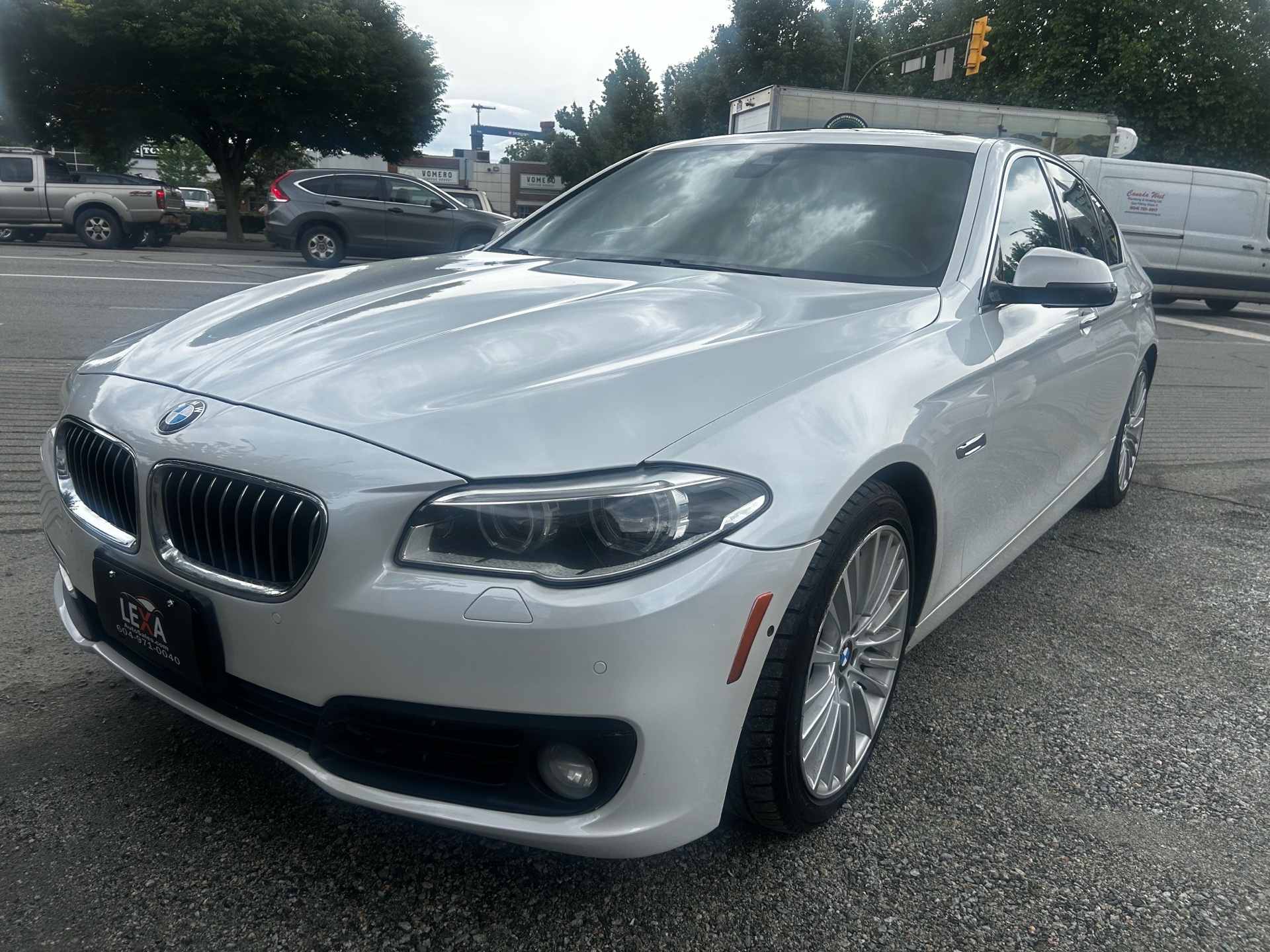 White 2015 BMW 5 Series 550i xDrive Sedan AWD Sedan All-Wheel Drive Automatic