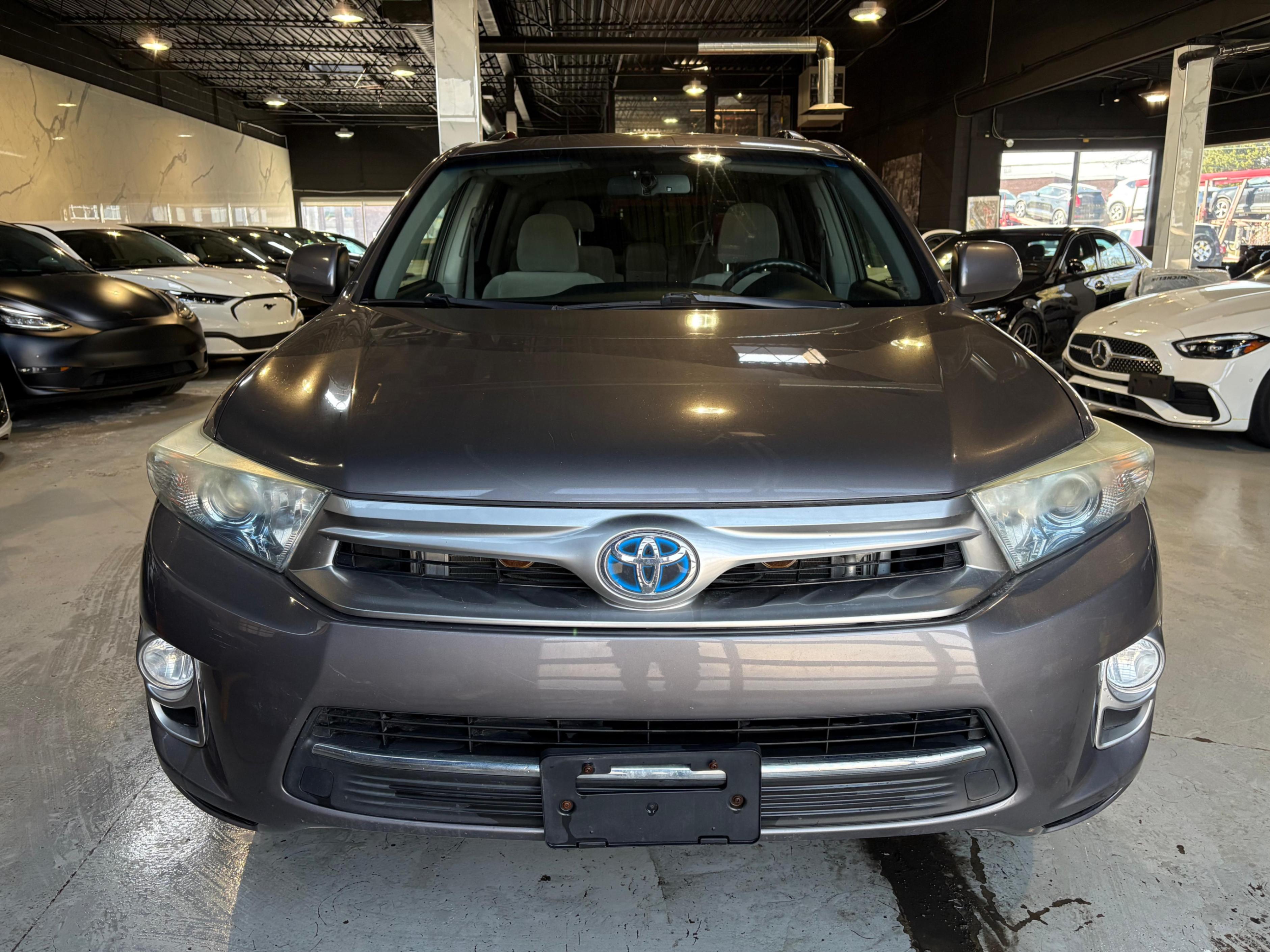 2013 Toyota Highlander Hybrid Base