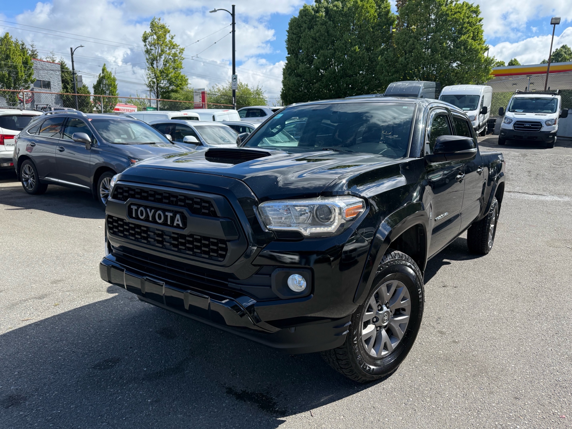 Black 2016 Toyota Tacoma Pickup Truck Four-Wheel Drive Automatic