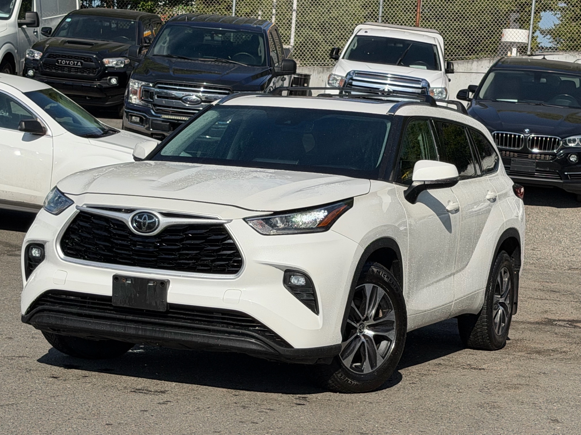 White 2020 Toyota Highlander SUV / Crossover All-Wheel Drive Automatic