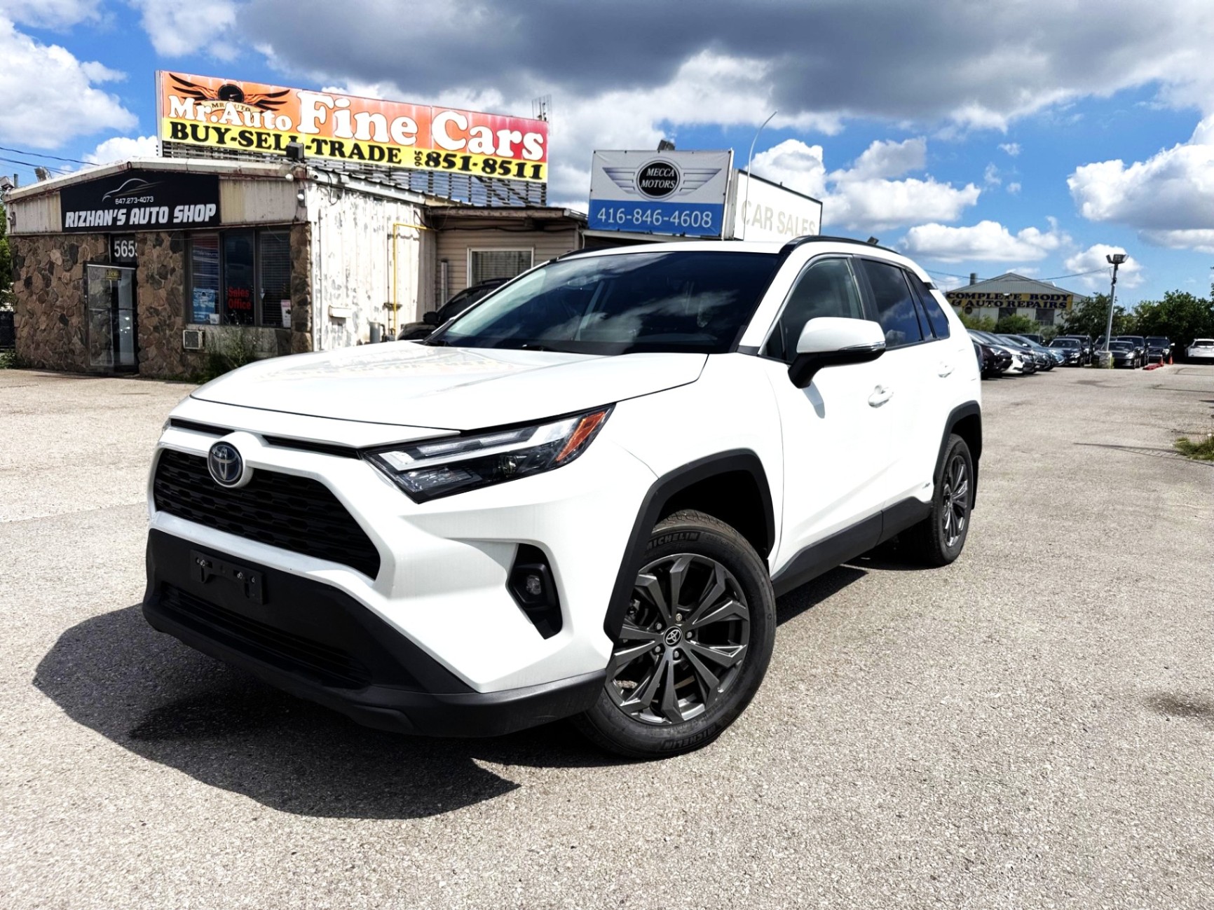 2024 Toyota RAV4 Hybrid XLE AWD