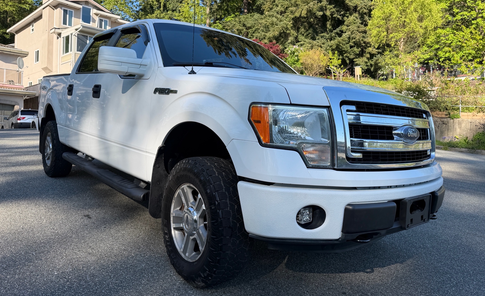 2014 Ford F-150 Lariat SuperCrew 4WD