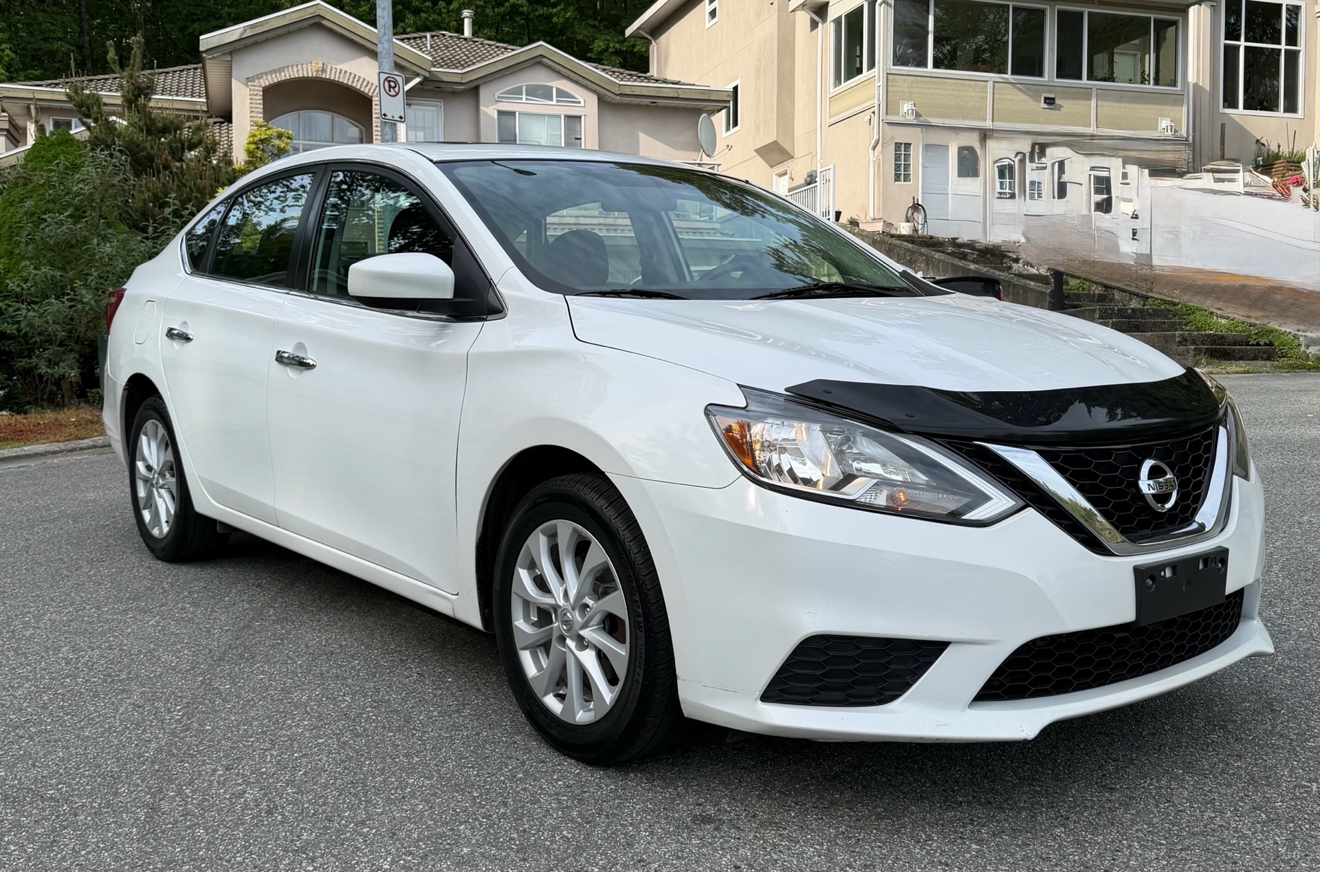 White 2017 Nissan Sentra Sedan Front-Wheel Drive