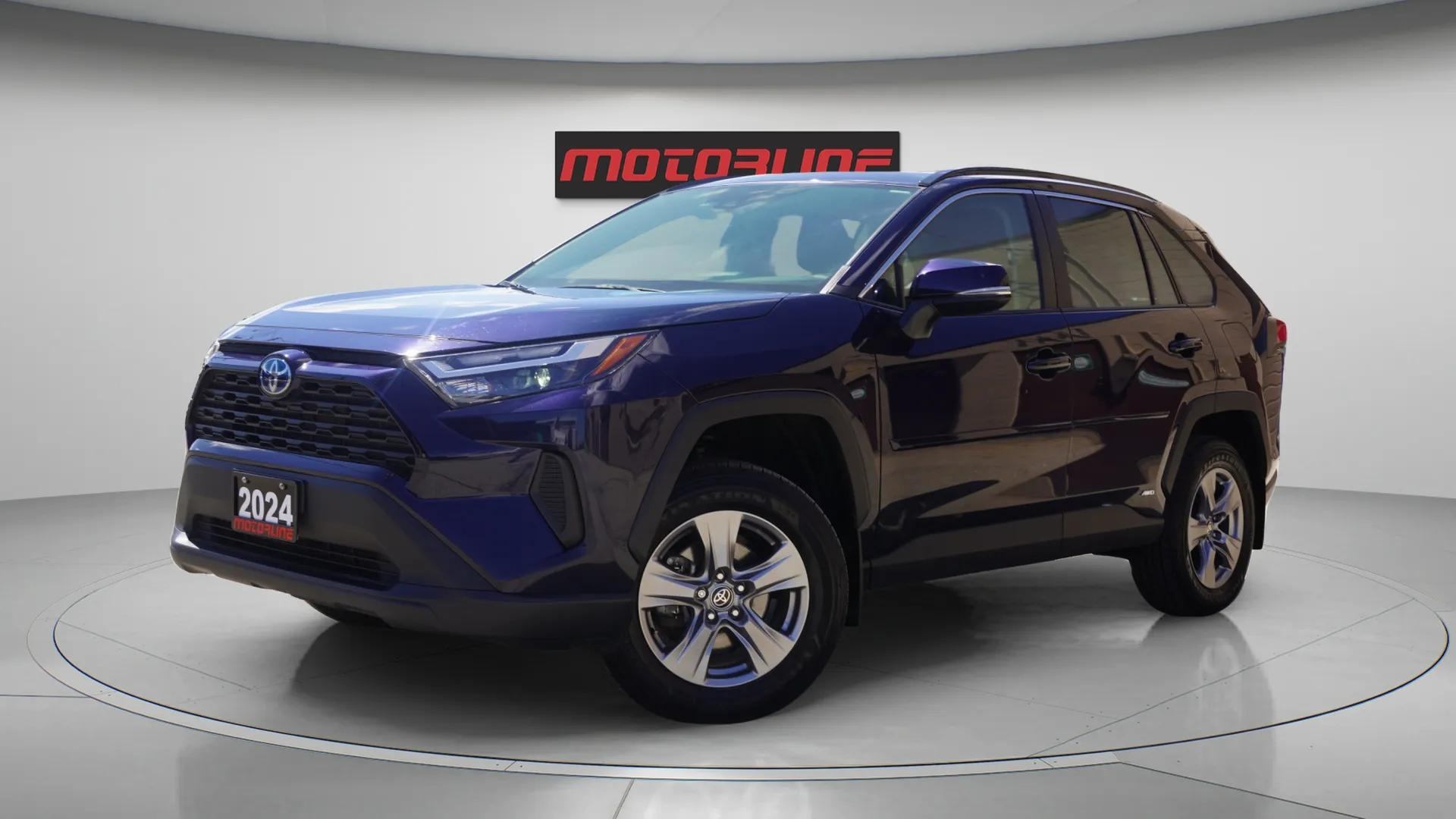 2024 Toyota RAV4 Hybrid XLE AWD|Clean Carfax|Low km|