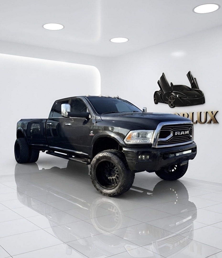 2018 RAM 3500 Laramie Limited Crew Cab LB DRW 4WD