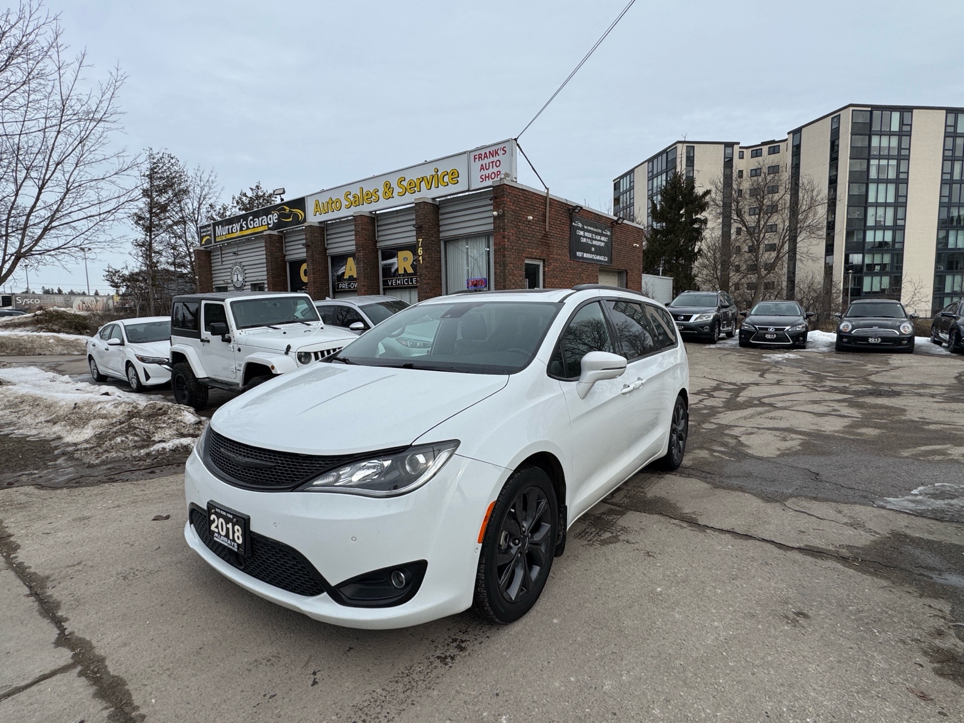 2018 Chrysler Pacifica Limited FWD