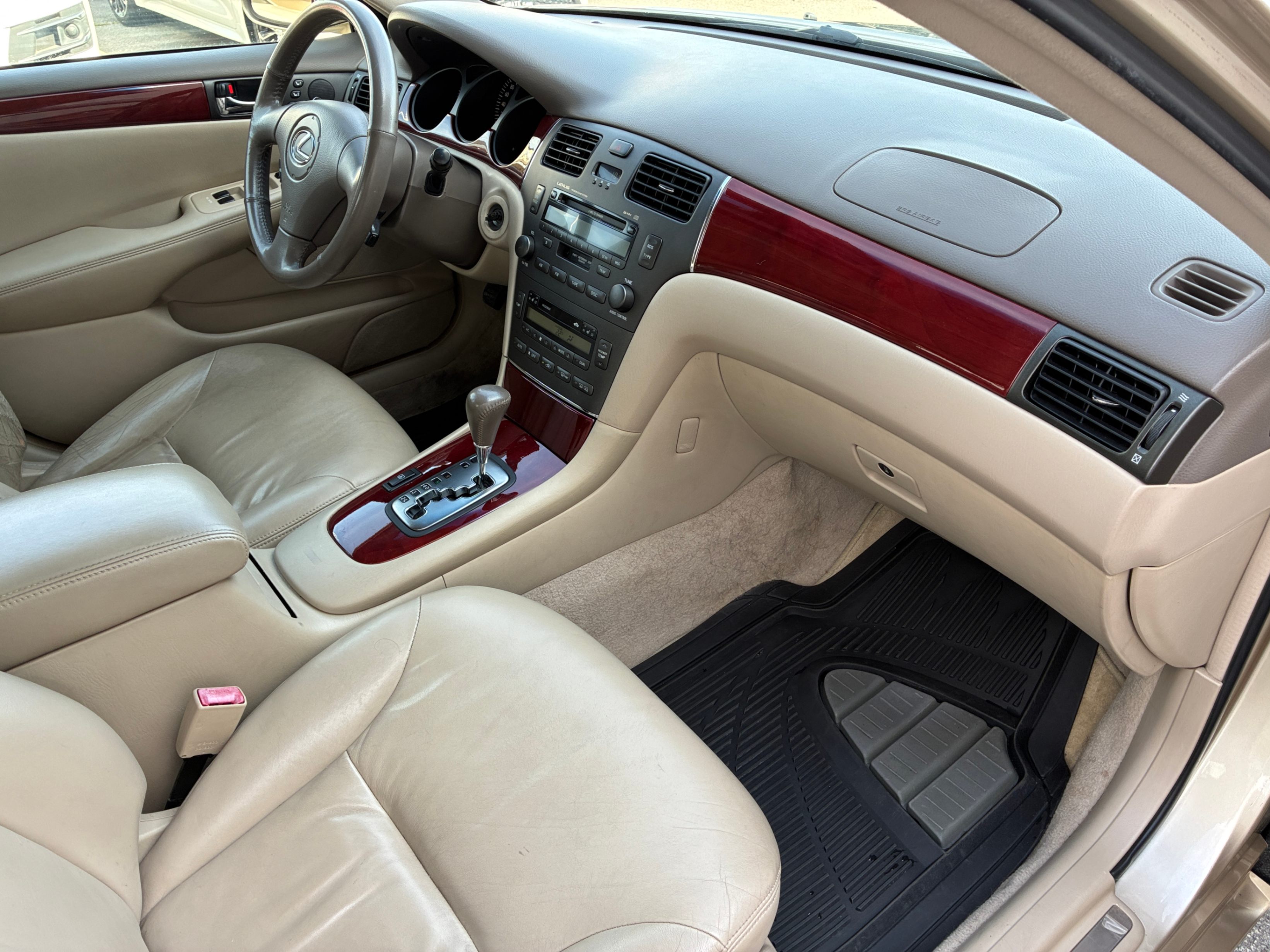 2003 Lexus ES 300 4dr Sdn, Vancouver, Cash