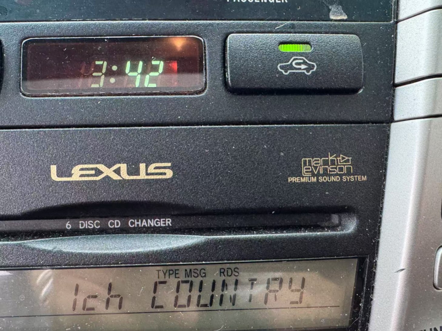 2004 Lexus RX 330 4dr SUV. BC LOCAL VEHICLE. SERVICE DONE., Vancouver, Cash