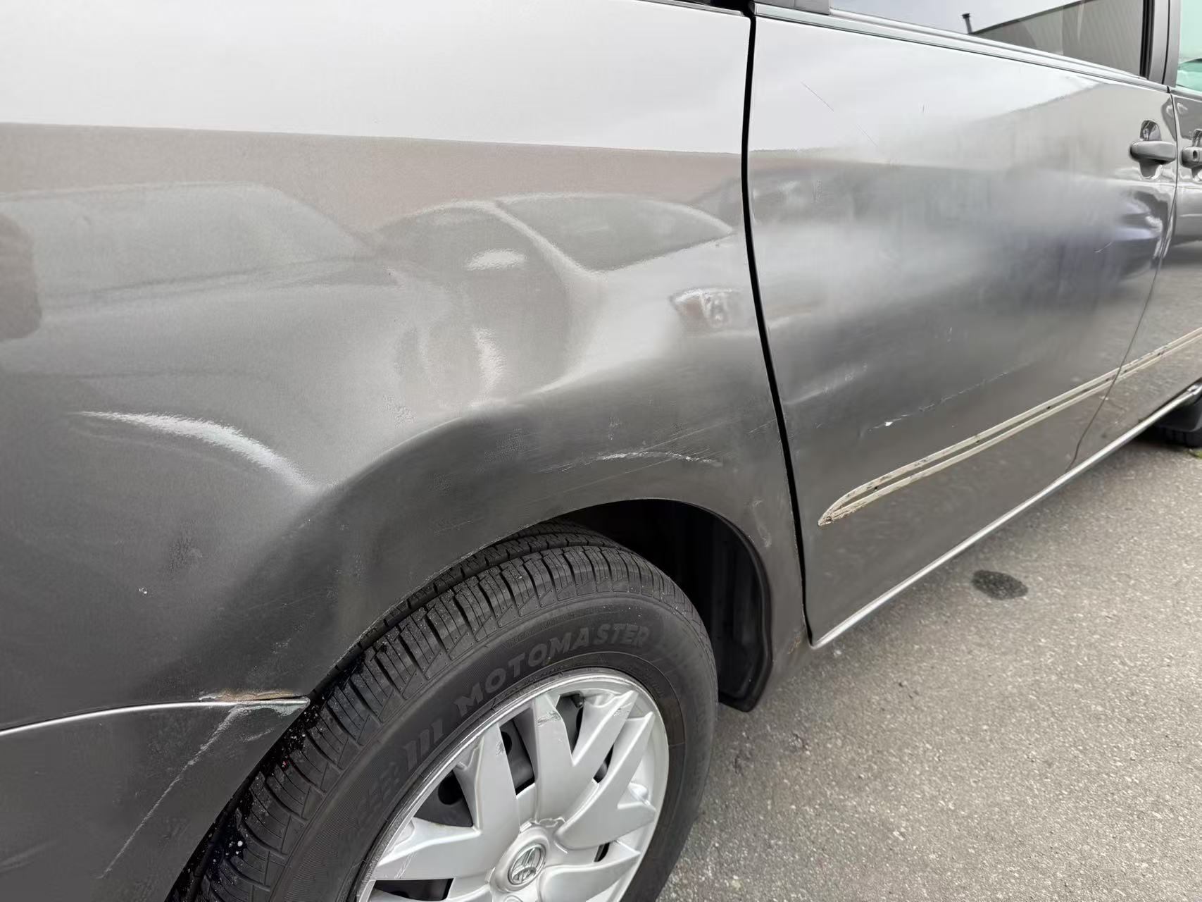 2004 Toyota Sienna 4dr CE 7-Passenger. BC LOCAL VEHICLE. FULL SERVICE RECORD., Vancouver, Cash