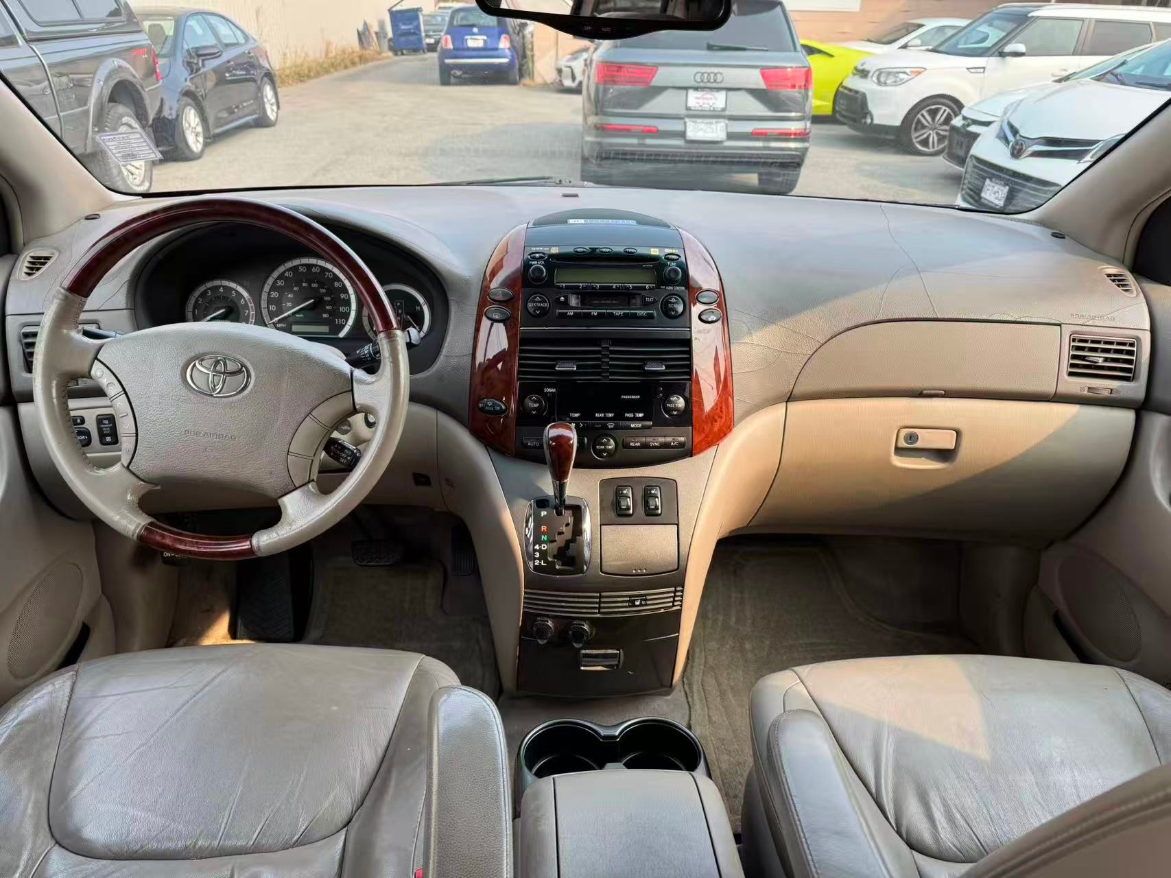 2004 Toyota Sienna 4dr XLE 7-Passenger., Vancouver, Cash