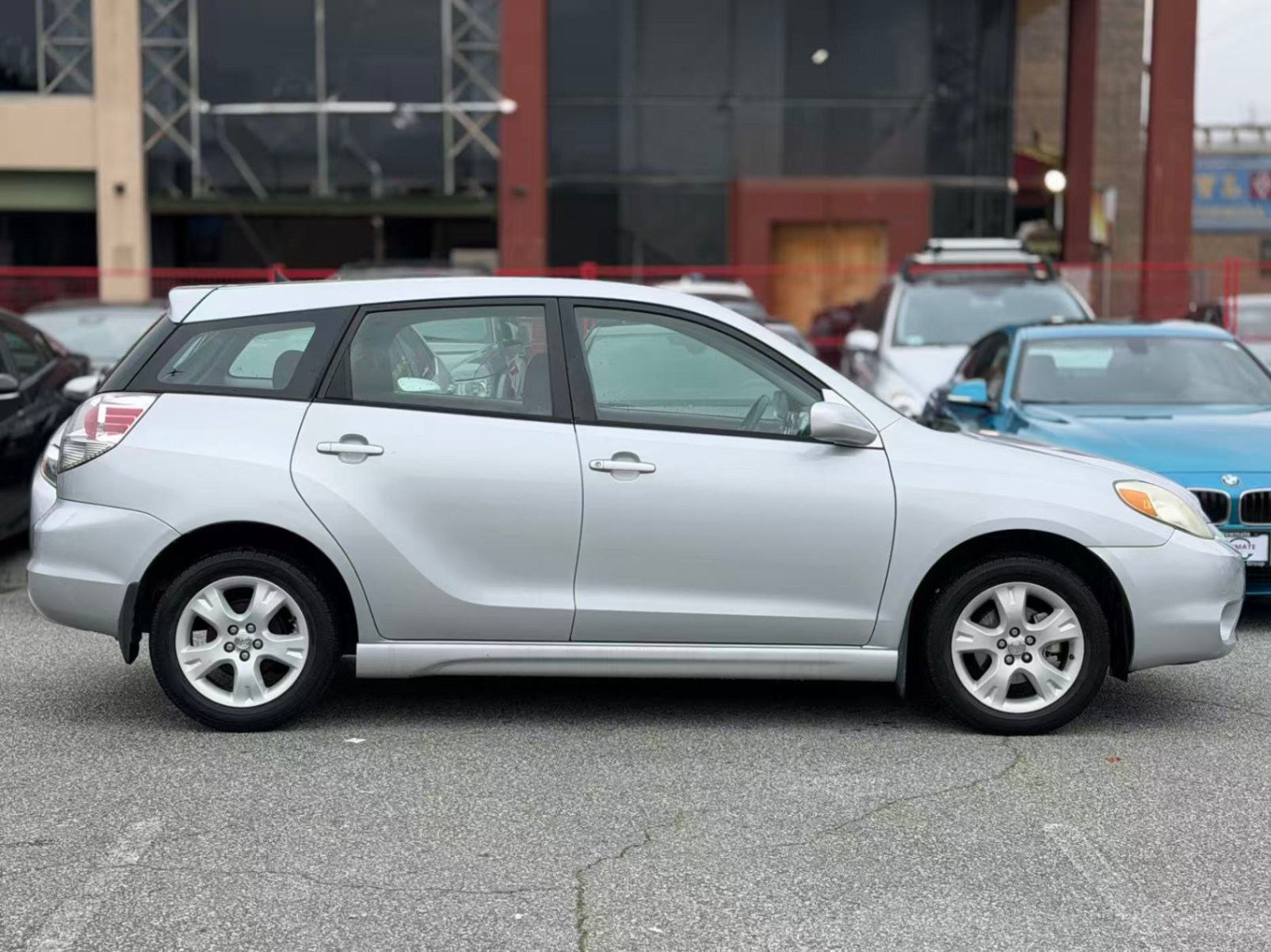 2005 Toyota Matrix XR. LOCAL BC VEHICLE. SERVICE DONE., 温哥华, 全款车